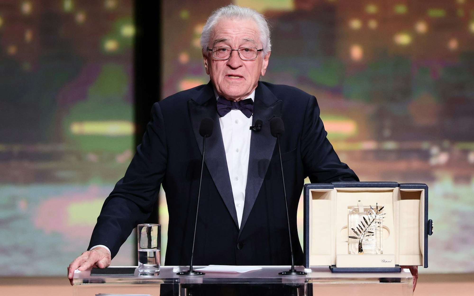 Robert De Niro hielt in Cannes eine Rede, in der er US-Präsident Donald Trump scharf kritisierte. (Bild: 2025 Getty Images/Andreas Rentz)