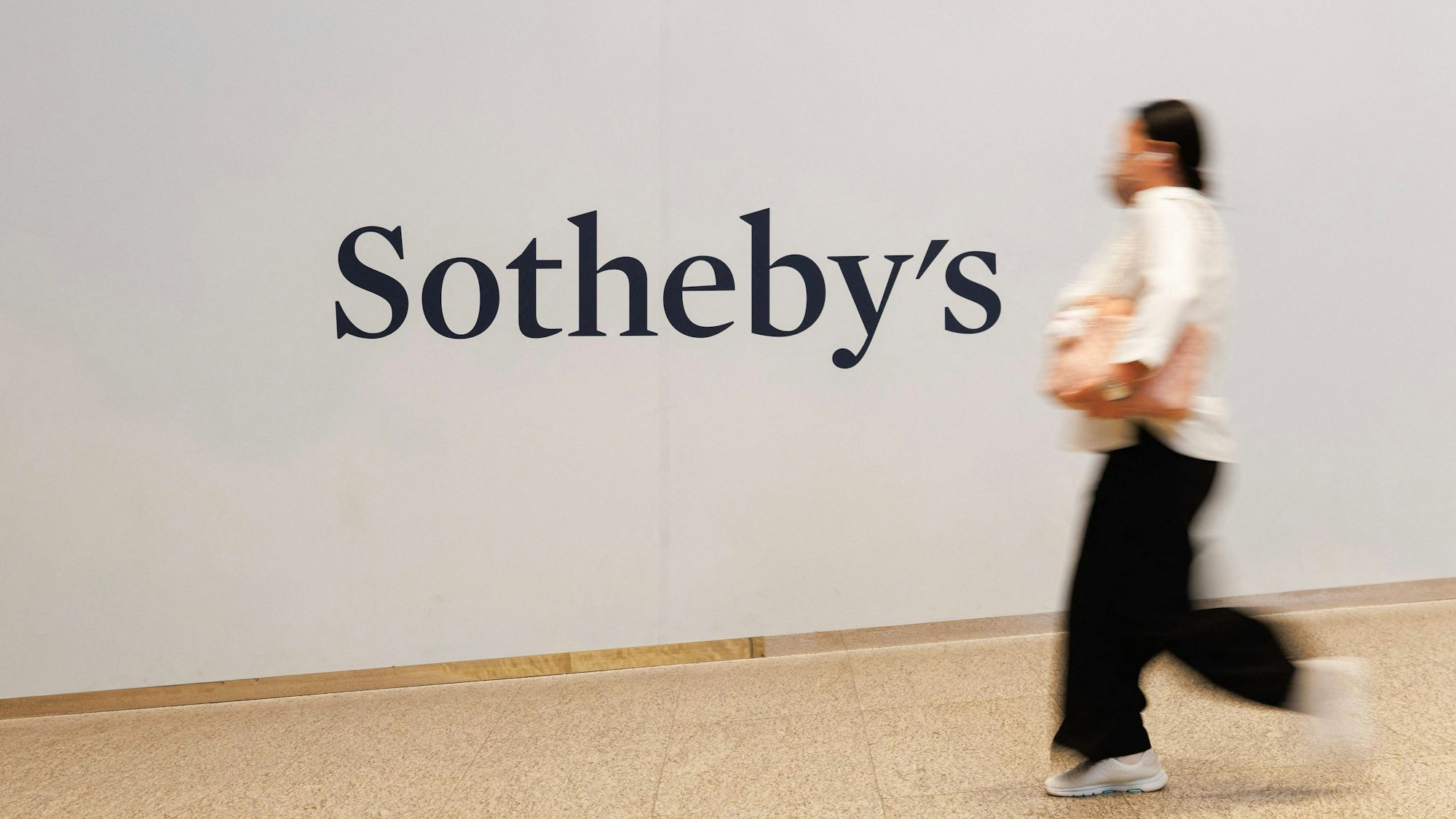 Der Diamant wurde im Auktionshaus Sotheby's in Genf versteigert.