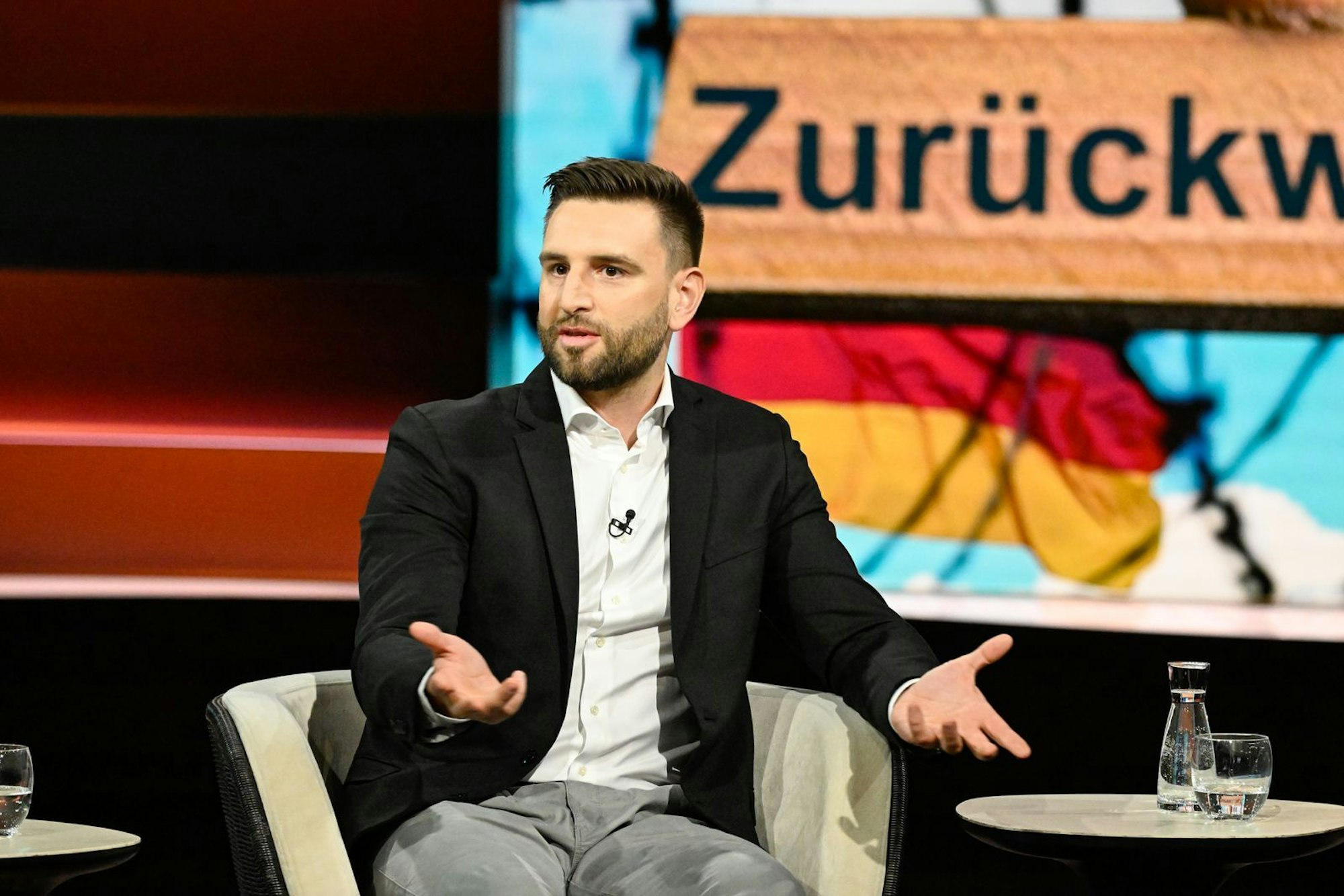 Ex-Bundespolizist Jan Solqwyn warnte vor irregulärer Migration: „So kann ein Asylsystem nicht funktionieren.“ (Bild: ZDF / Markus Hertrich)