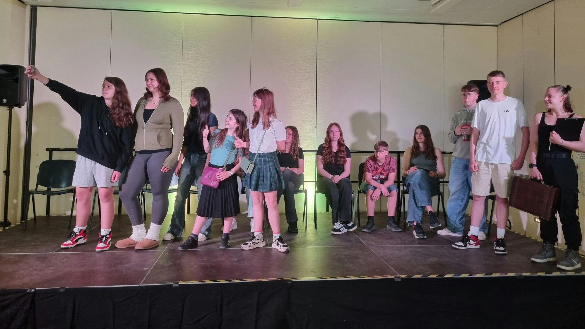 Schüler auf der Bühne