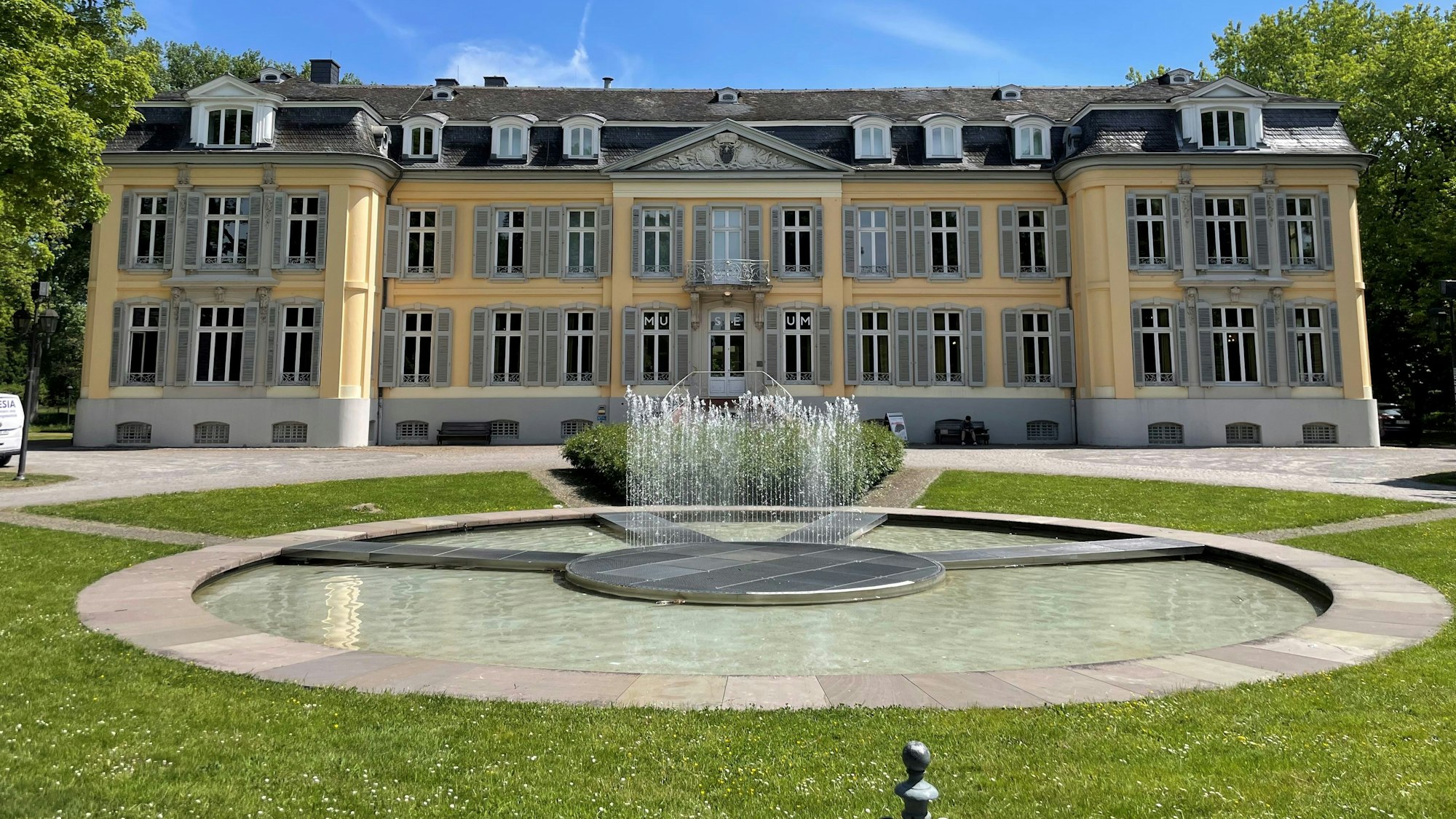 Das Museumsteam lädt zu den Morsbroicher Kunsttagen vom 16. bis zum 18. Mai ein.