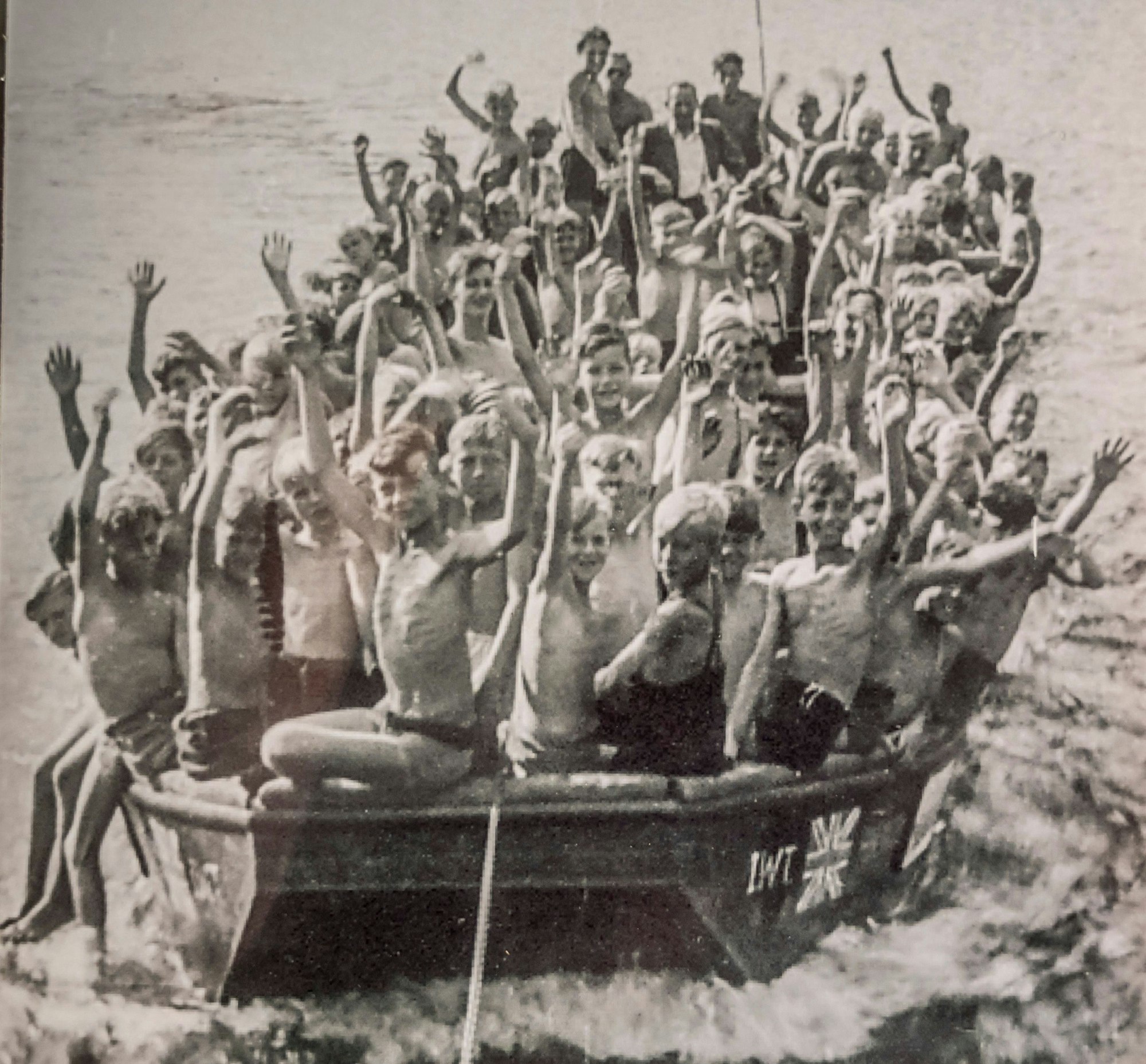 Ausstellung stadtgeschichtliche Vereinigung "Kindheit und Jugend in der Nachkriegszeit" Ausflug 1947 Jugendlager der katholischen Jugend Opladen ins Sauerland an den Diemelsee.