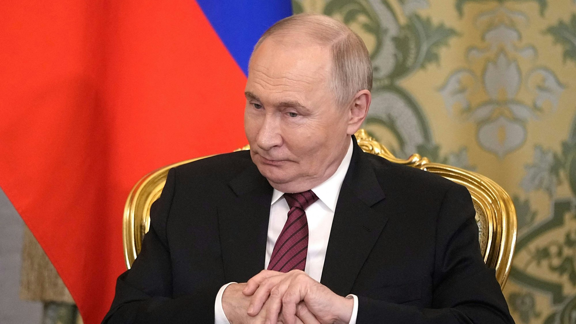 Offenbar kein Interesse an persönlichen Gesprächen zum Frieden: Wladimir Putin bleibt den Verhandlungen in der Türkei fern.