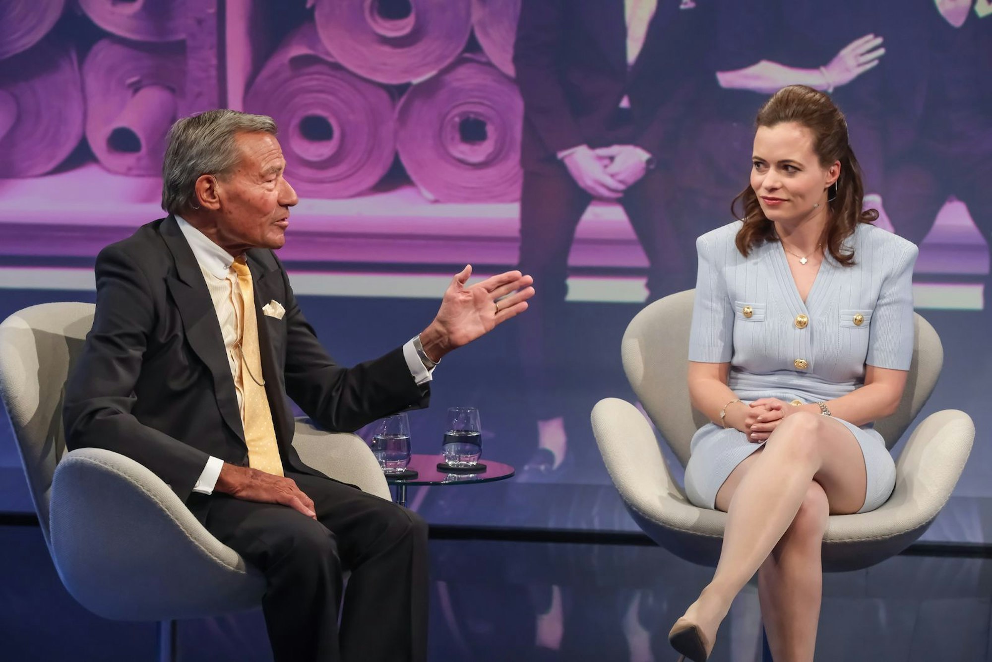Warum die Union nicht mehr der AfD rede, irritierte Wolfgang Grupp. Seine Tochter Bonita erklärte die Ursachen dafür. (Bild: WDR / Oliver Ziebe)