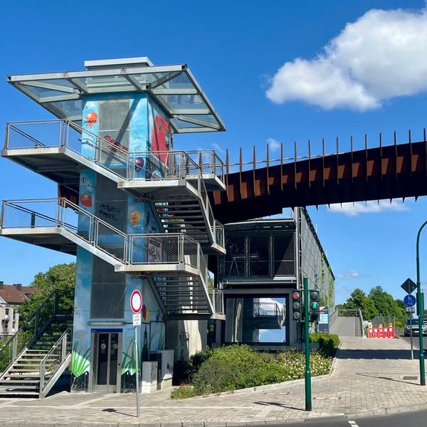 Das Radparkhaus am Opladener Bahnhof