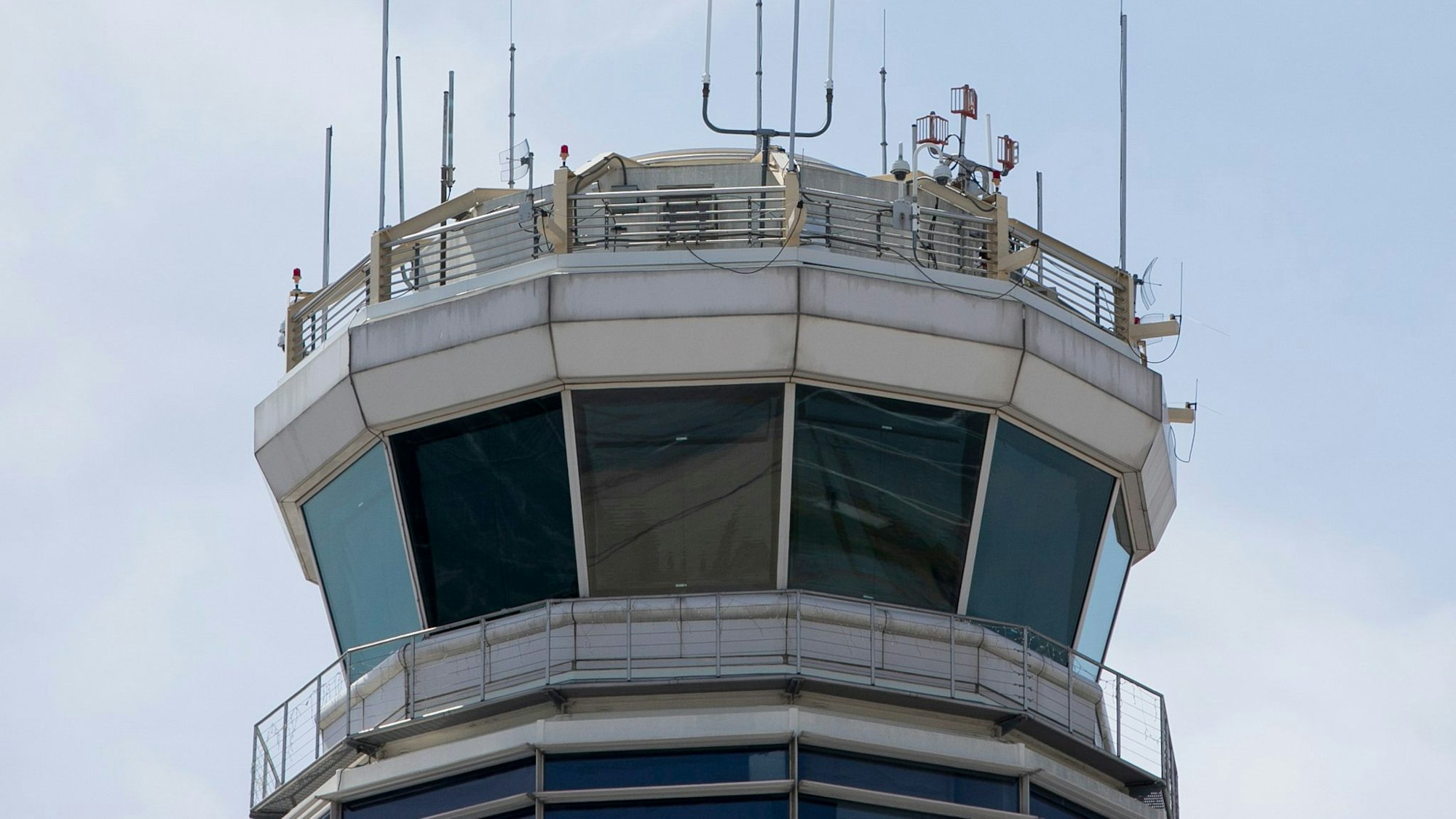 Am Flughafen von Denver verloren die Lotsen kurzzeitig den Kontakt zu den Piloten (Symbolbild)