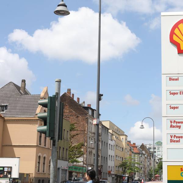 Shell-Tankstelle in Ehrenfeld an der Venloer Straße