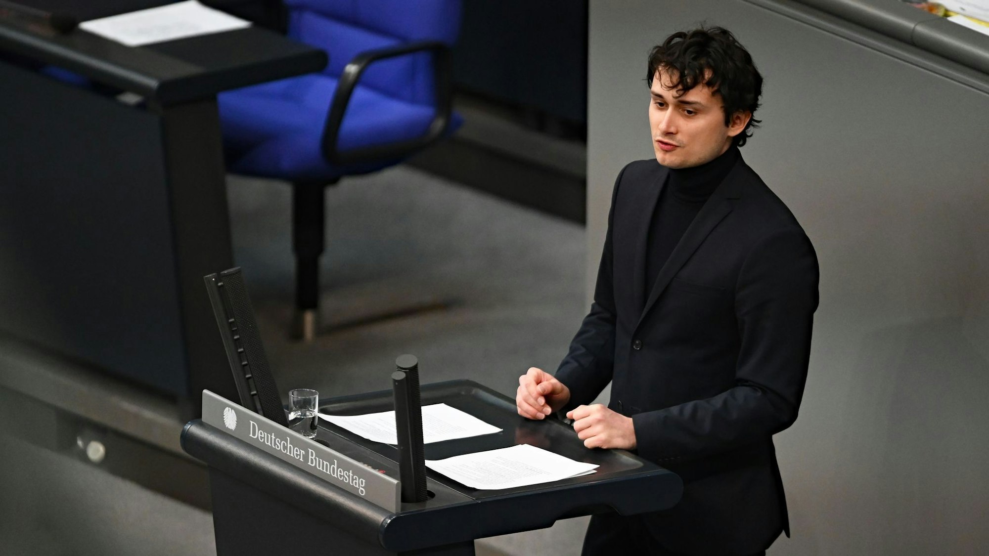 Lukas Benner, der die Grünen-Fraktion künftig als Obmann im Innenausschuss vertritt, hält eine rasche Befassung mit den Grenzkontrollen dort für notwendig. (Archivfoto)