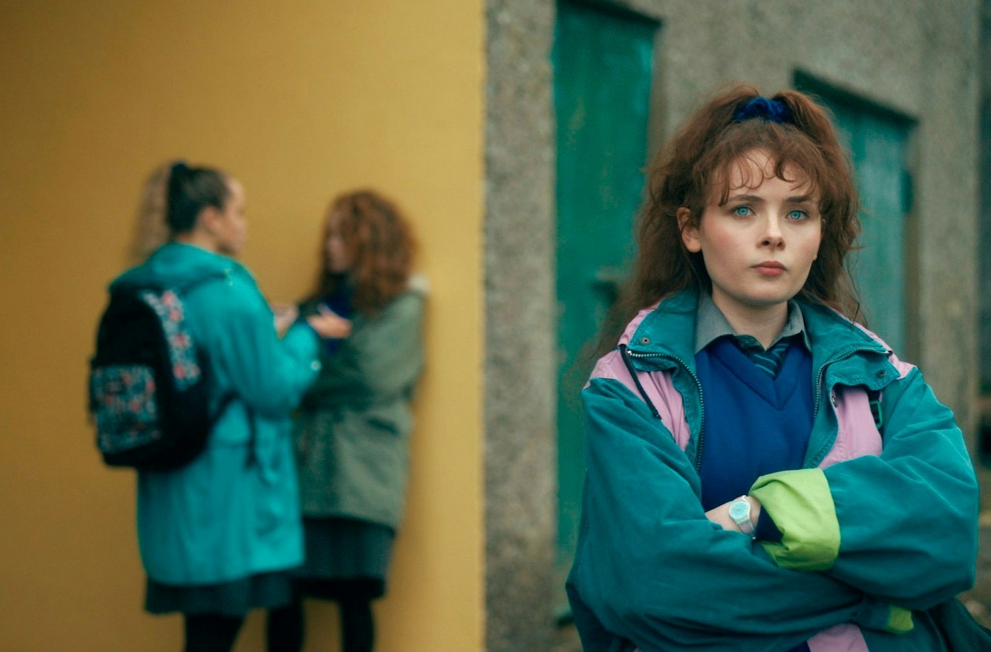 Muss sie weg aus Dublin und ihrem familiären Umfeld? Zoe (Leia Murphy) schmiedet Pläne. (Bild: © WDR/Deadpan Pictures/Madeline Mulqueen)