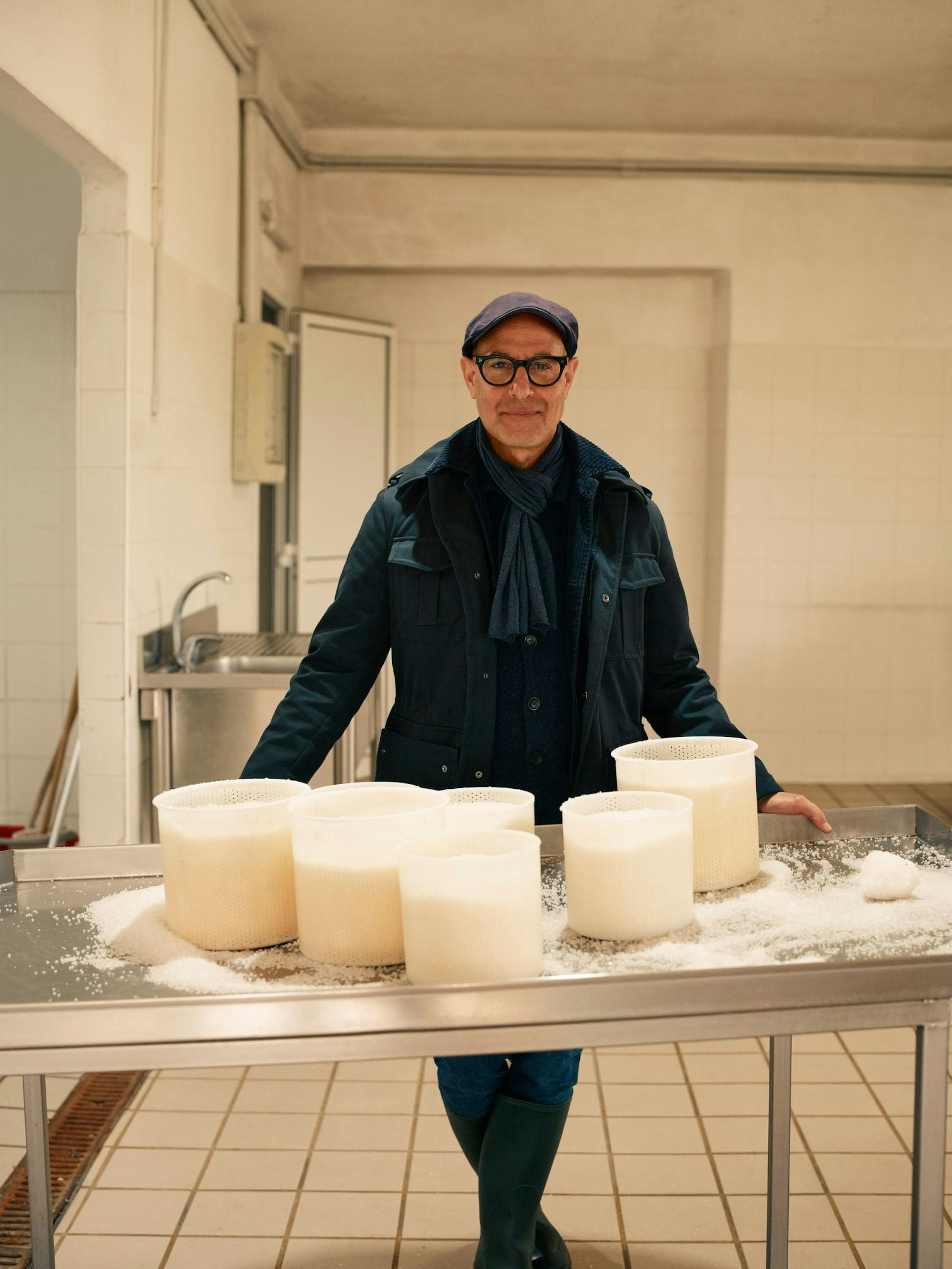 Kochen ist für Stanley Tucci mehr als nur ein Hobby: Auf Instagram begeistert er seine Follower regelmäßig mit Rezepten, Tipps und kulinarischen Einblicken. (Bild: Disney)