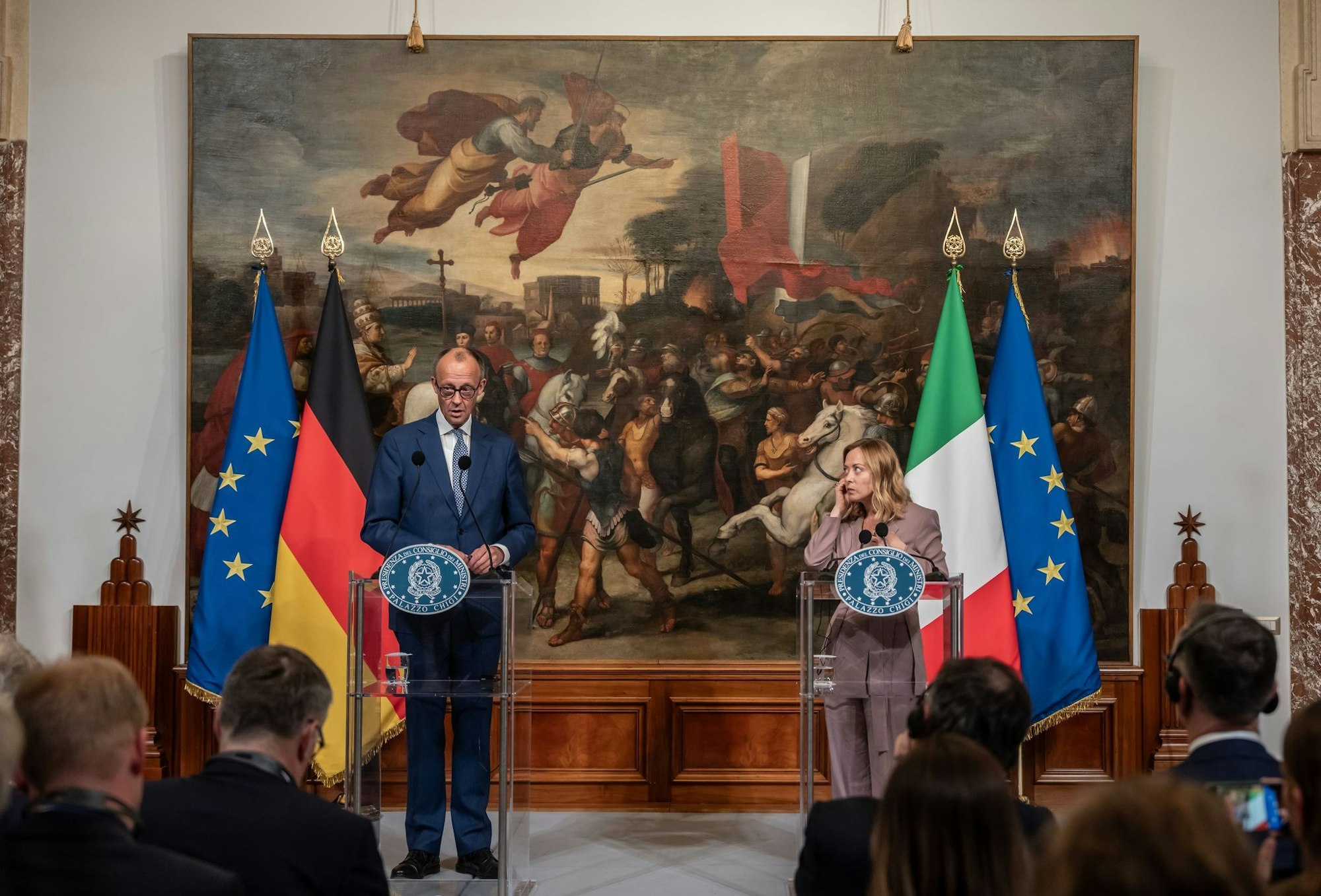 Merz will Italien wieder enger in die europäischen Bemühungen um ein Ende des Kriegs einbinden.