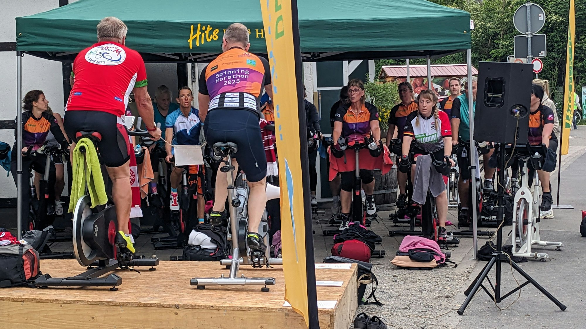 Für den guten Zweck wurde auch geradelt: Spinning Bike.