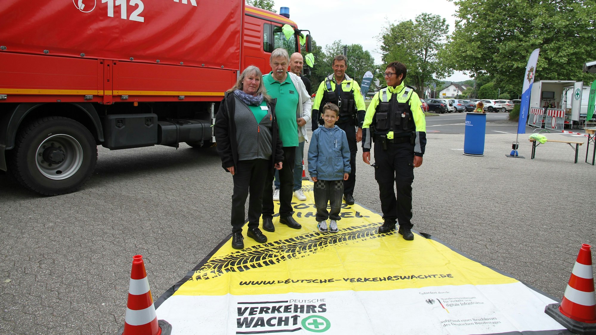 3. Nachhaltigkeits- und Mobilitätsmesse in Lohmar, Vorführung der Polizei zum Thema Toter Winkel