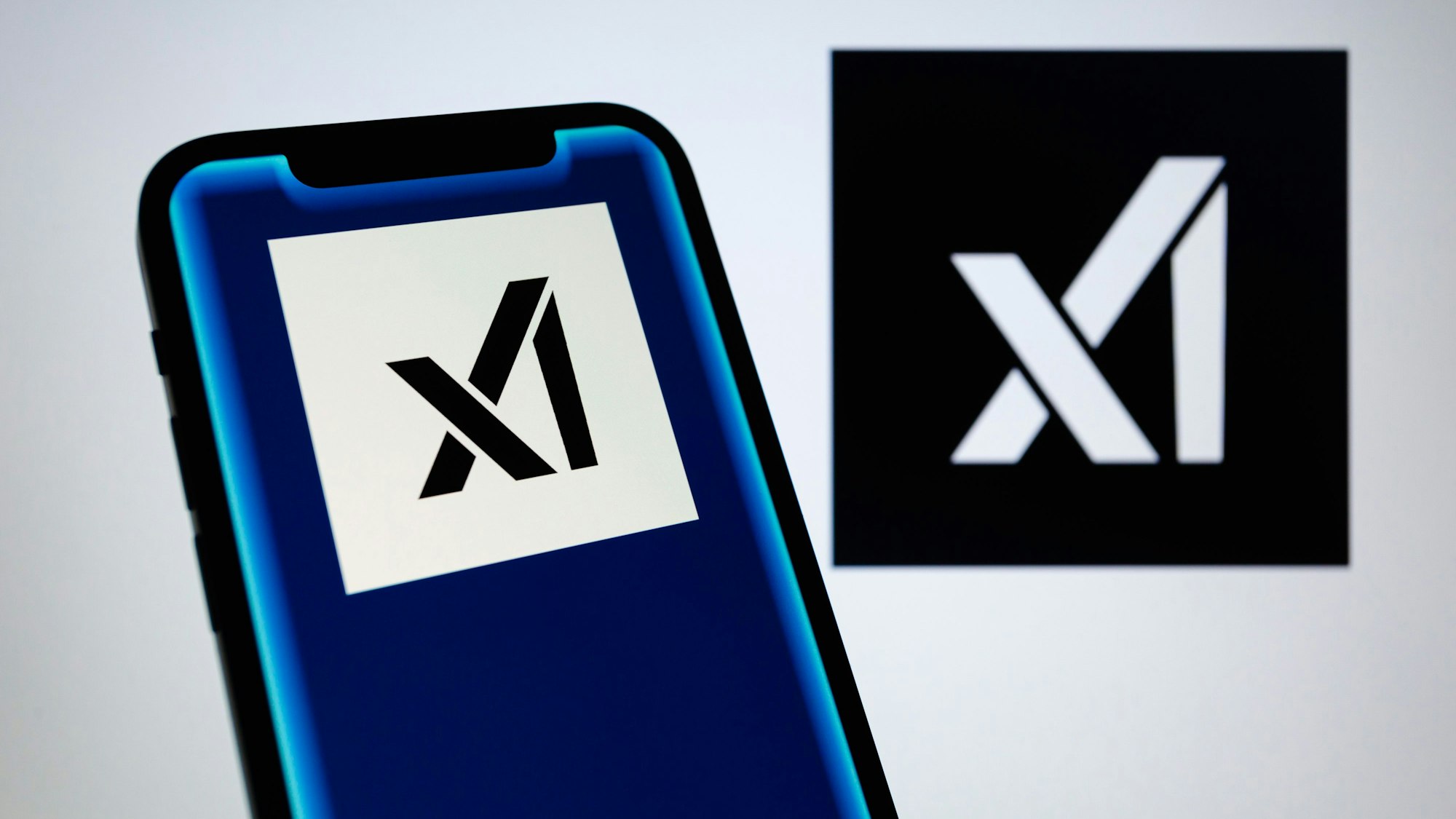 Der KI-Chatbot gehört zu Musks Firma xAI. (Archivbild)