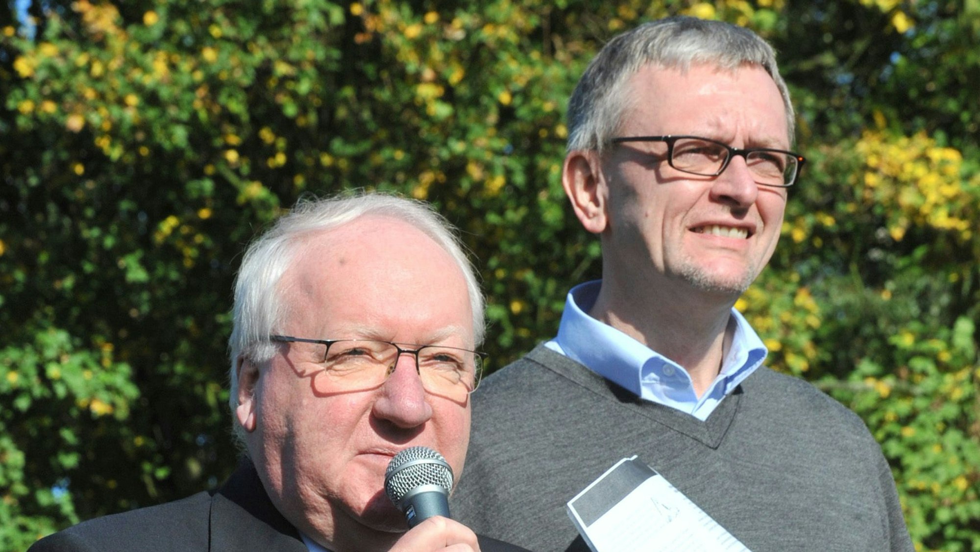 Jörg Hohlweger (rechts) ist gestorben, im Bild von 2009 ist er mit dem ehemaligen Oberbürgermeister Ernst Küchler (Mitte) zu sehen.