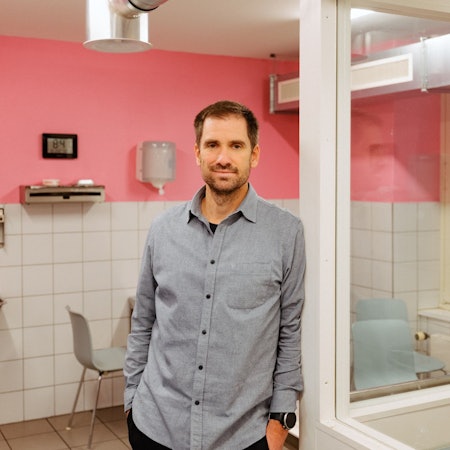 Florian Meyer, Leiter der Abteilung „Schadensminderung für illegale Substanzen“ der Stadt Zürich