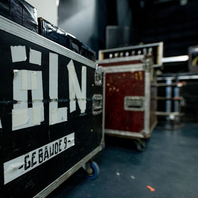Das Bild zeigt Konzerttechnik im Kölner Club Gebäude 9. Foto: Thilo Schmülgen