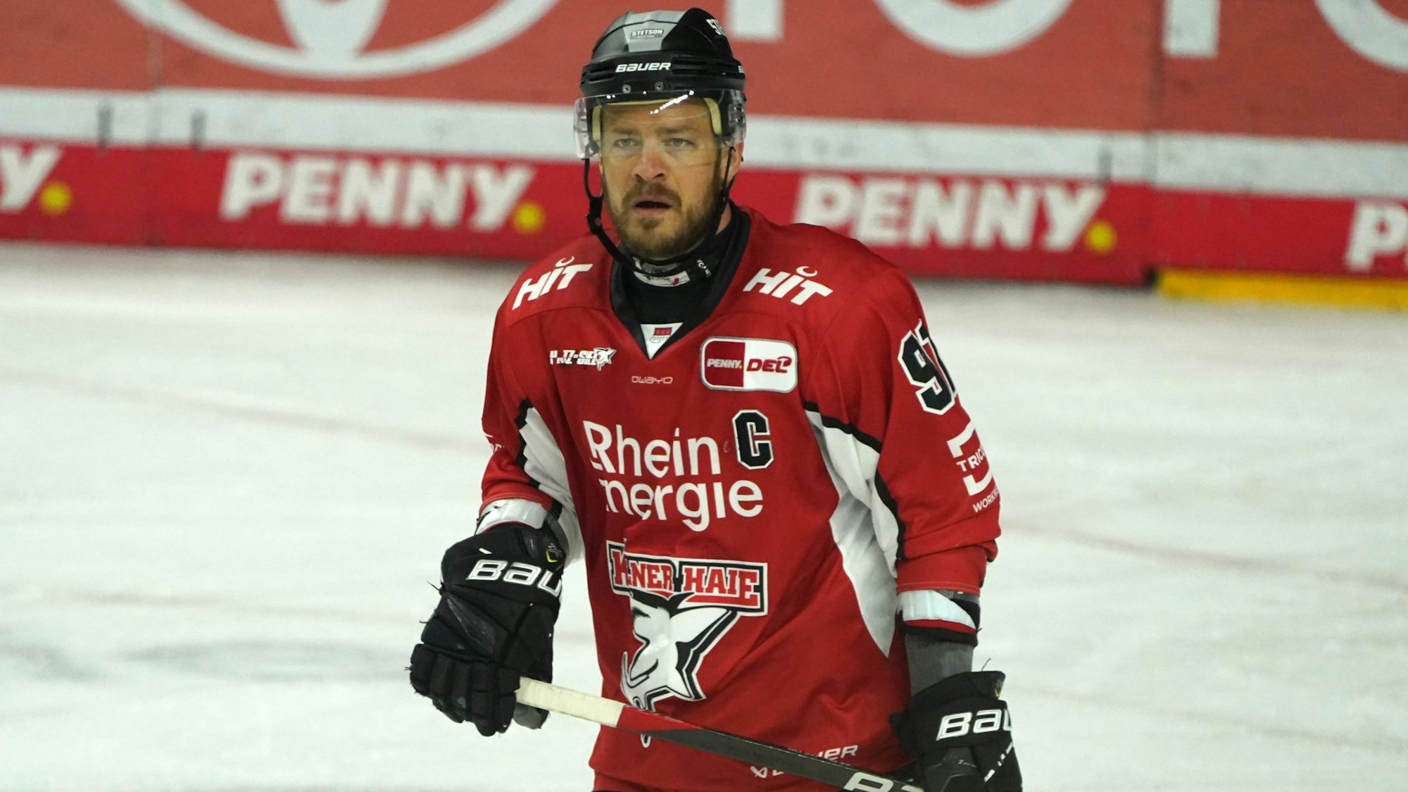 Köln, DEL, Saison 2024/2025, Playoffs Finale Spiel 2, Kölner Haie vs Eisbären Berlin , 19.04.2025. Lanxessarena Köln, Moritz Müller, Mueller, Kölner Haie *** Cologne, DEL, Season 2024 2025, Playoffs Final Game 2, Cologne Sharks vs. Eisbären Berlin , 19 04 2025 Lanxessarena Cologne, Moritz Mueller, Mueller, Cologne Sharks