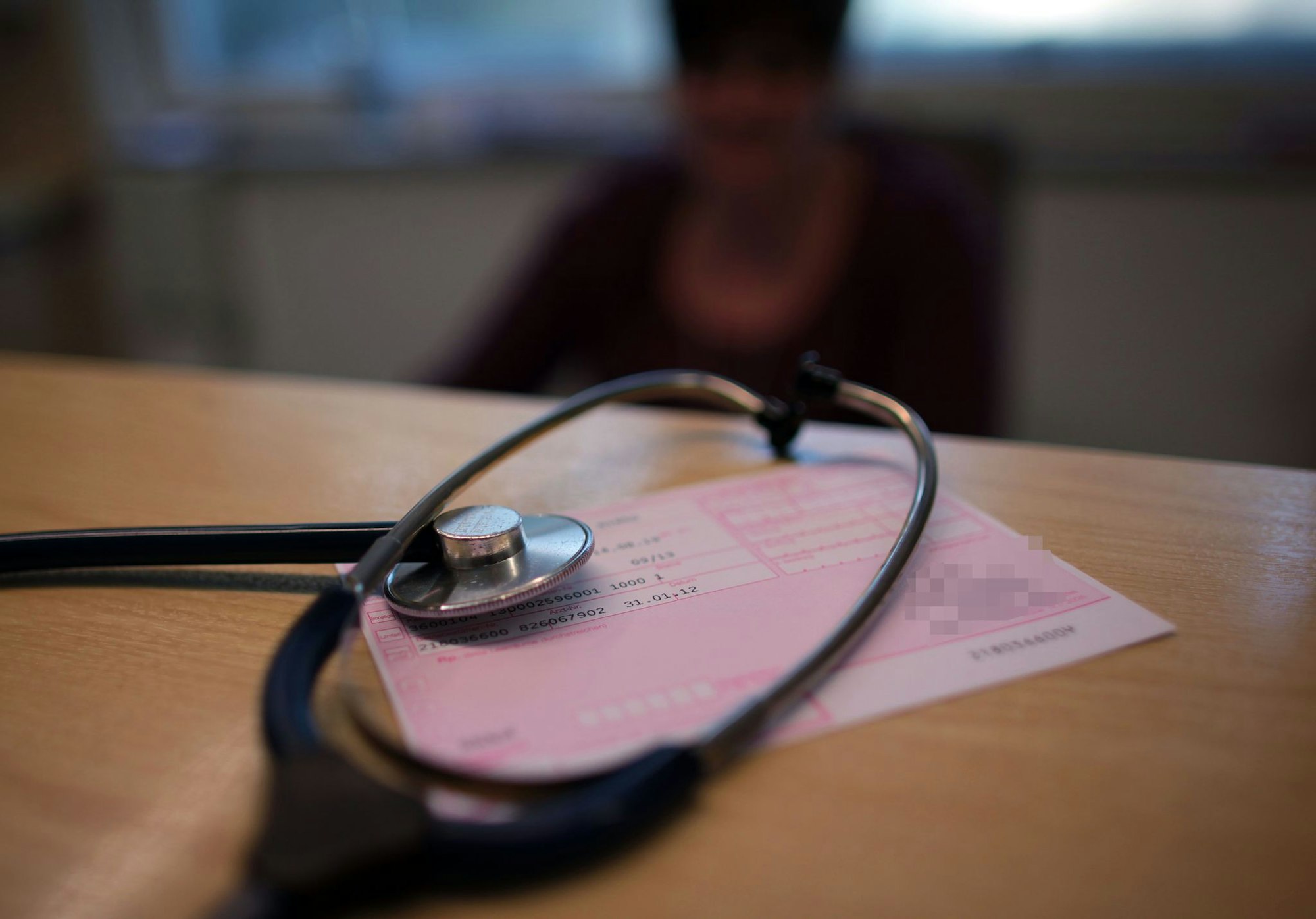 Bei den gefälschten Rezepten handelt es sich um solche in Papierform. (Symbolbild)