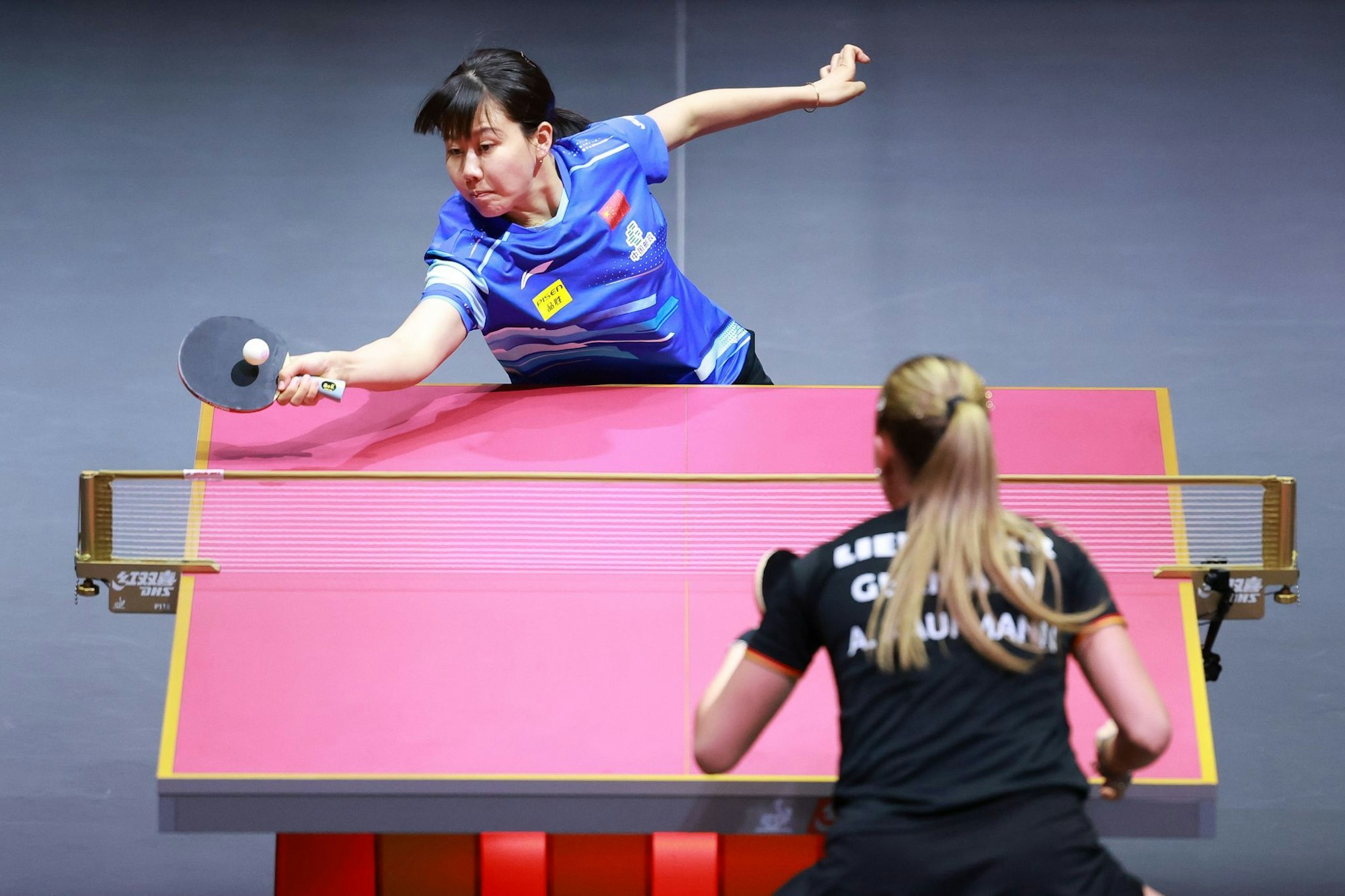 WM-Duell: Annett Kaufmann gegen die Chinesin Chen Xingtong.
