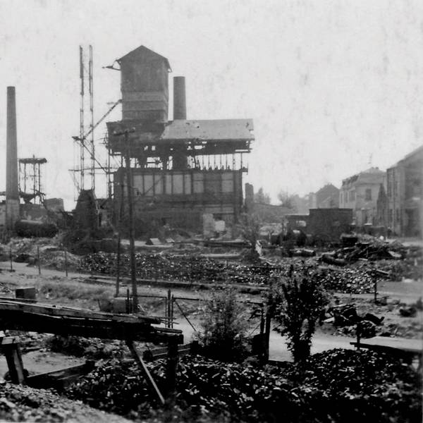 Die historische Schwarz-Weiß-Aufnahme zeigt das einstige Gaswerk an der Roitzheimer Straße in Euskirchen.