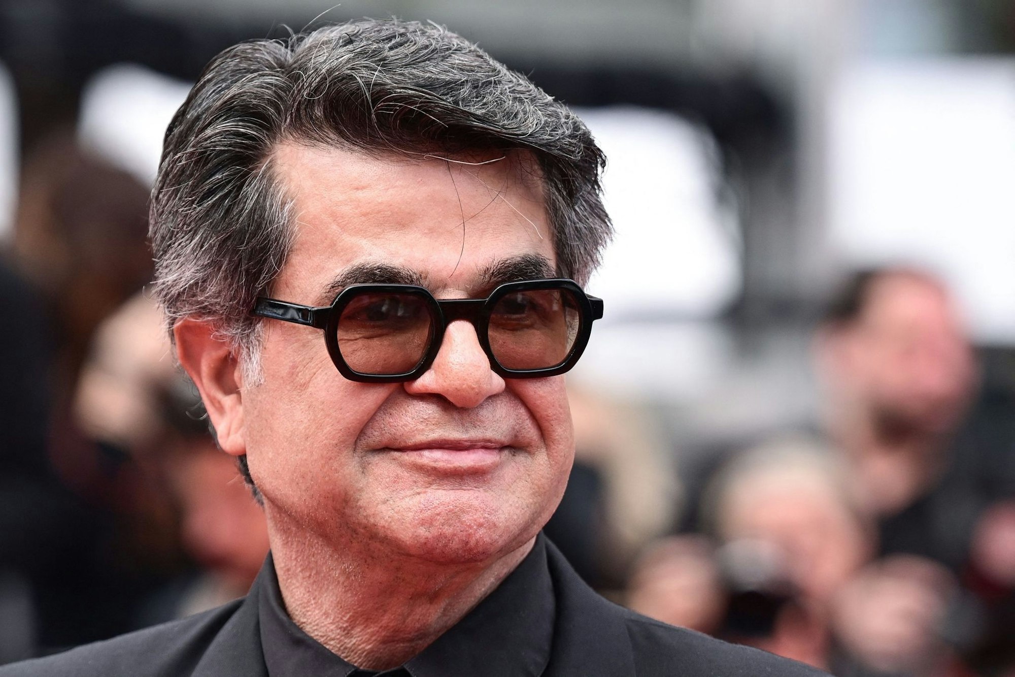 Jafar Panahi bei seiner Ankunft auf dem roten Teppich.