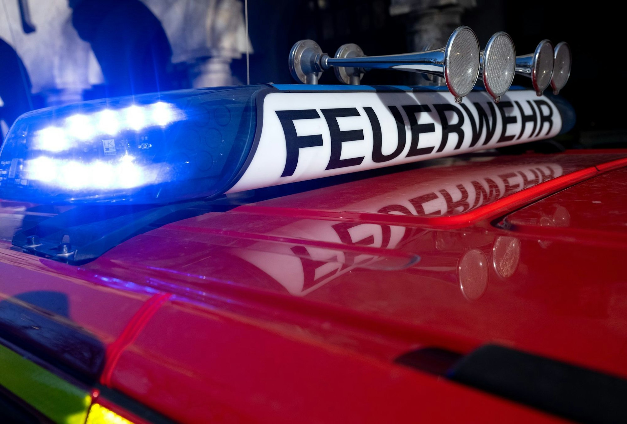 Der Rauch war laut Polizei kilometerweit zu sehen. (Illustration)