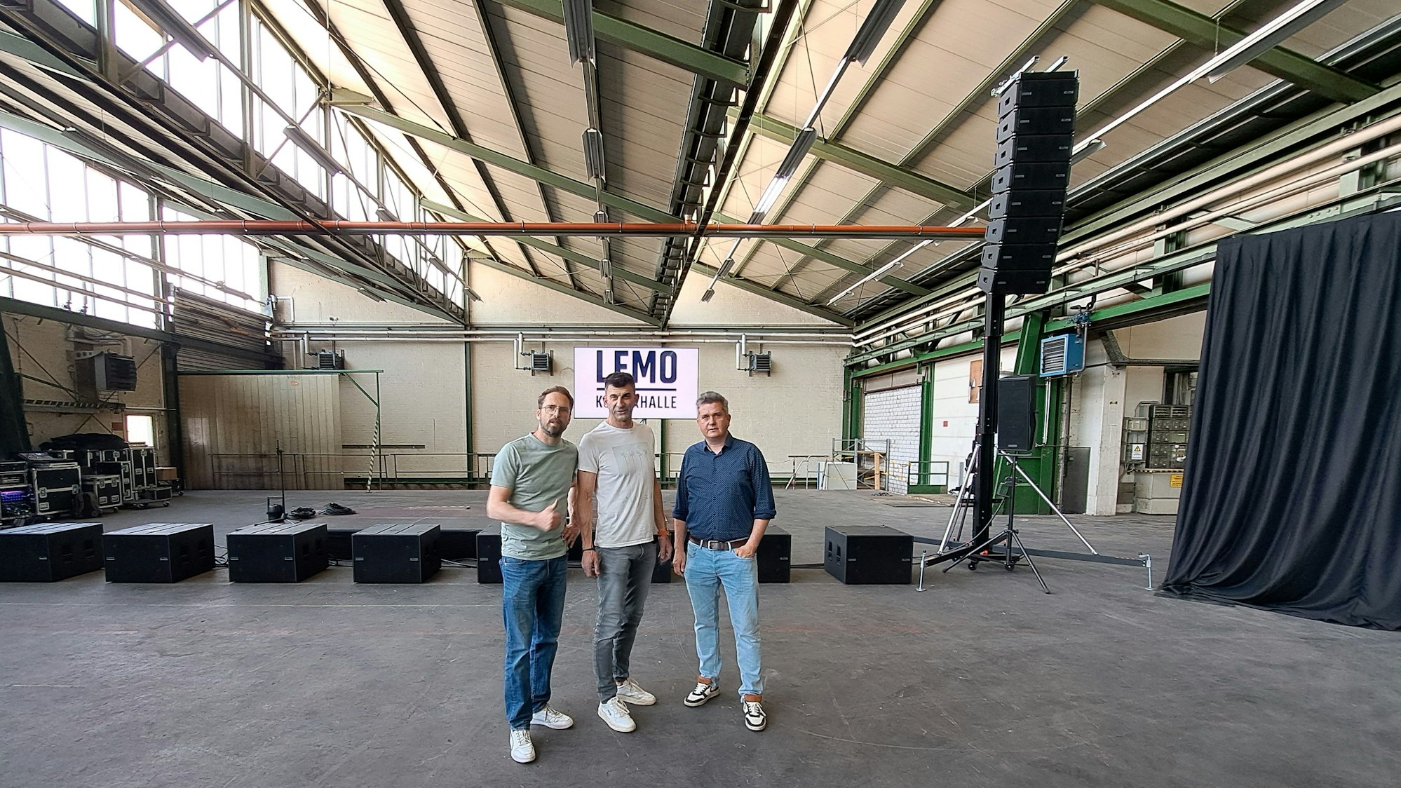 Sie wollen die Lemo-Hallen in Niederkassel zur Erfolgsgeschichte machen: SEG-GeschäftsführerSebastian Fischer, Eventmanager Dirk Gratzfeld und SEG-Wirtschaftsförderer Sven Vollmert (v.r.)