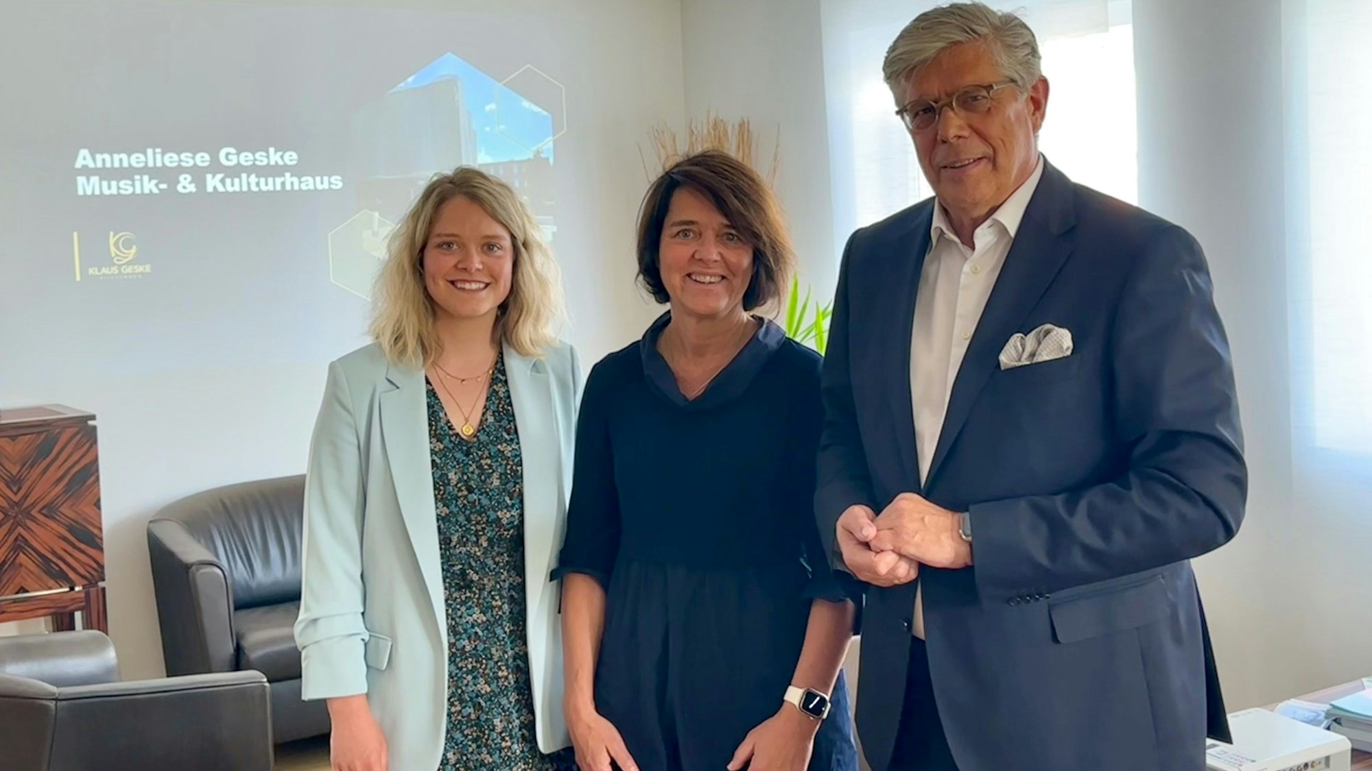 Mitte Mai waren die Stiftungsvertreter noch zuversichtlich (v.l.): Victoria Berg, Helga Berg und Heinz-Günther Hunold.