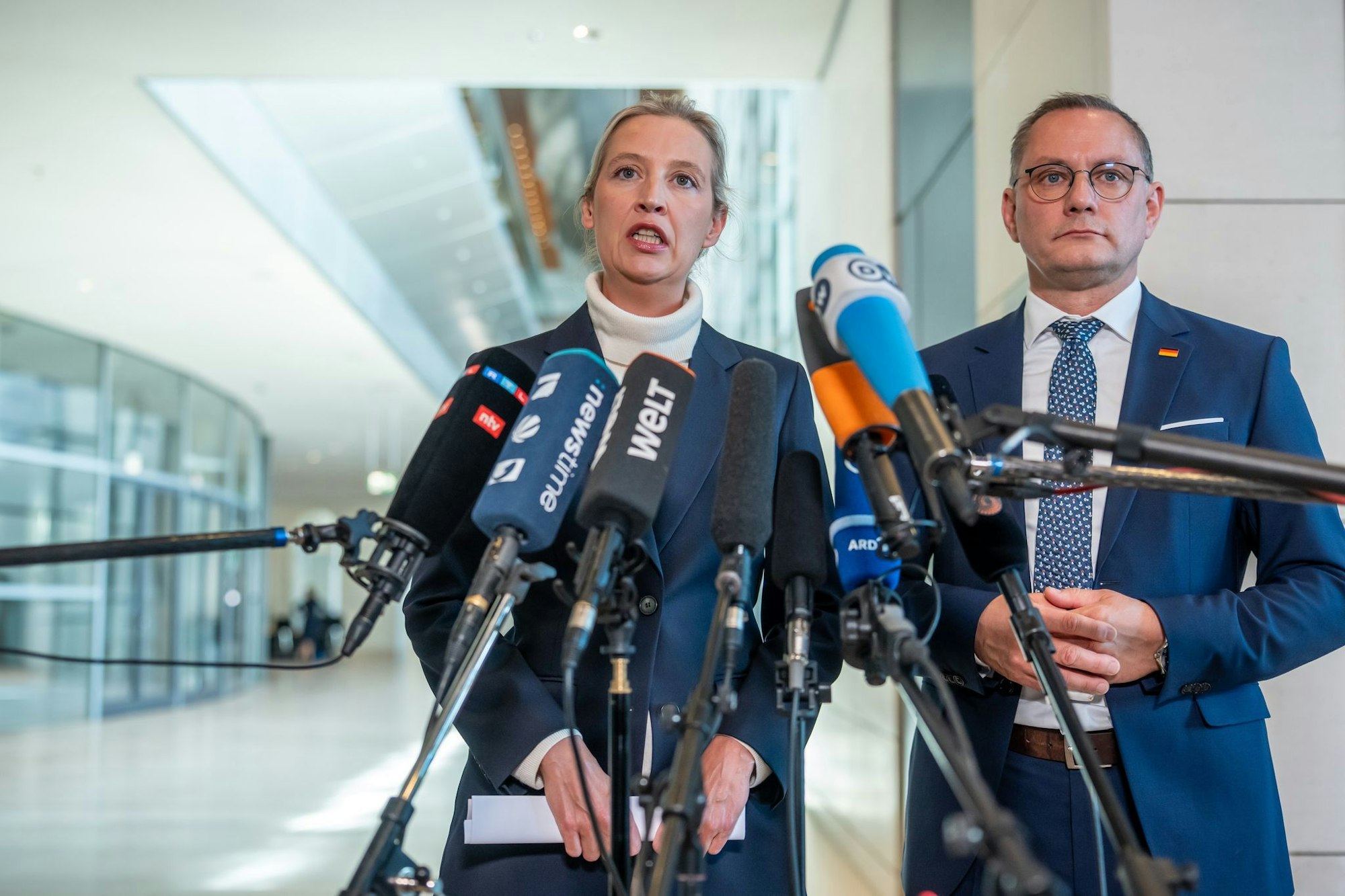 Die AfD-Chefs Alice Weidel und Tino Chrupalla kritisieren «Spielchen» der anderen Parteien.