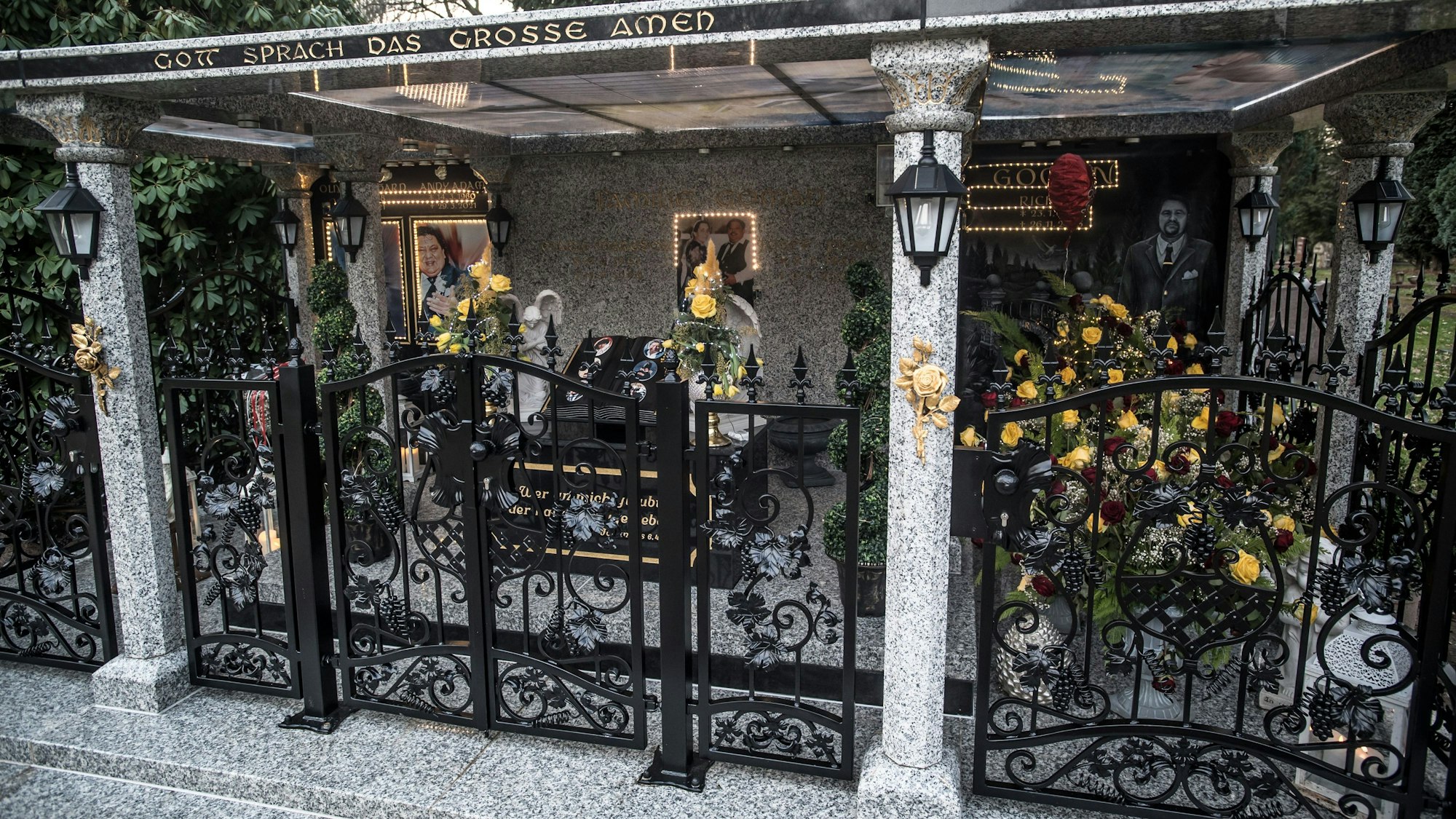 Grab der stadtbekannten Großfamilie auf dem Friedhof Reuschenberg
