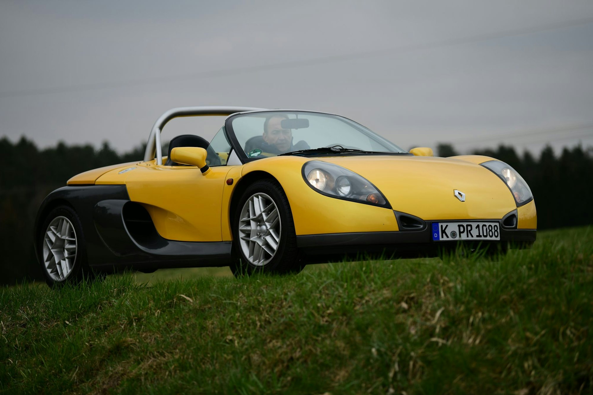 30 Jahre Sportlichkeit: Radikales Design und eine geringe Stückzahl machen aus dem Renault Spider ein begehrtes Sammlerobjekt.