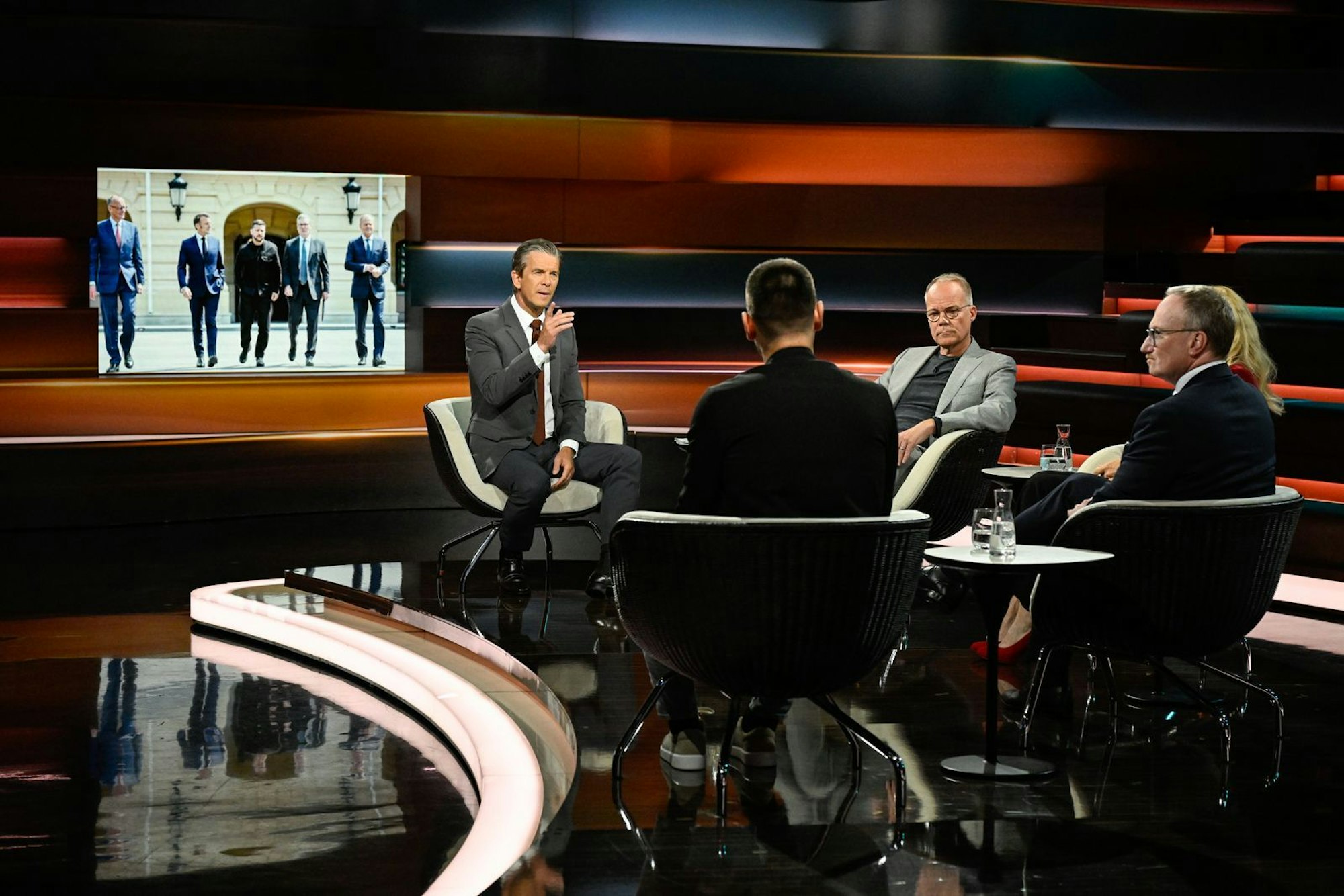 Mit seinen Gästen sprach Markus Lanz unter anderem über die Russland-Sanktionen. (Bild: ZDF / Markus Hertrich)