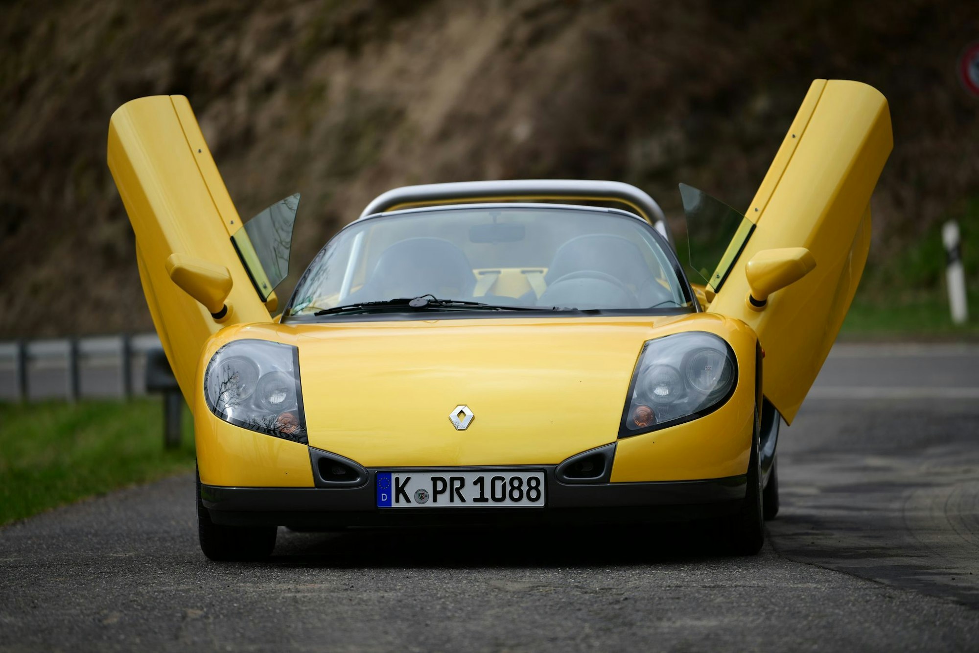 Macht hoch die Tür: Nach oben öffnende Scherentüren galten vielen in den 1980er und 1990er Jahren als unverzichtbarer Bestandteil ikonischen Sportwagen-Stylings.