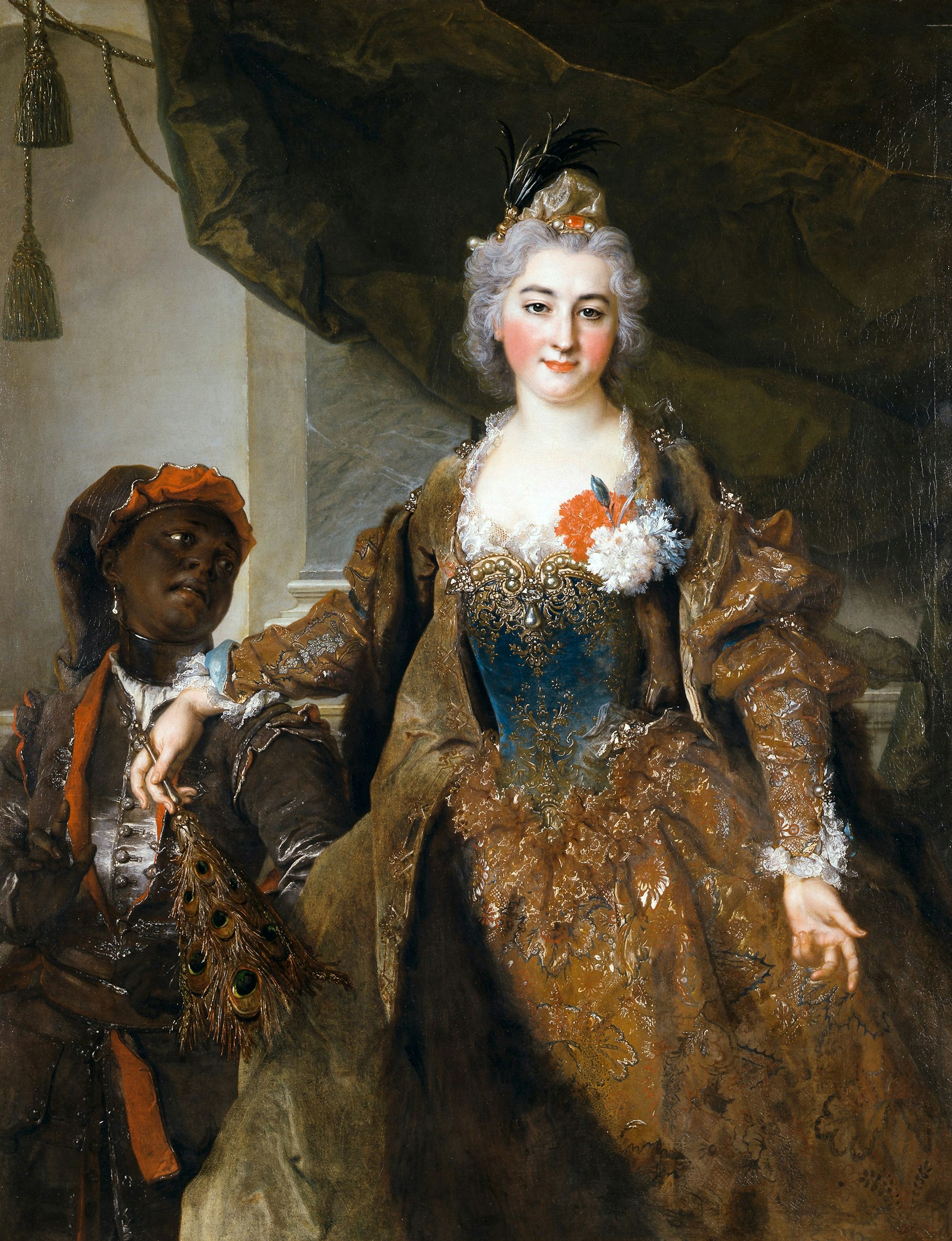 Eine feine Dame posiert mit einem Sklaven.
