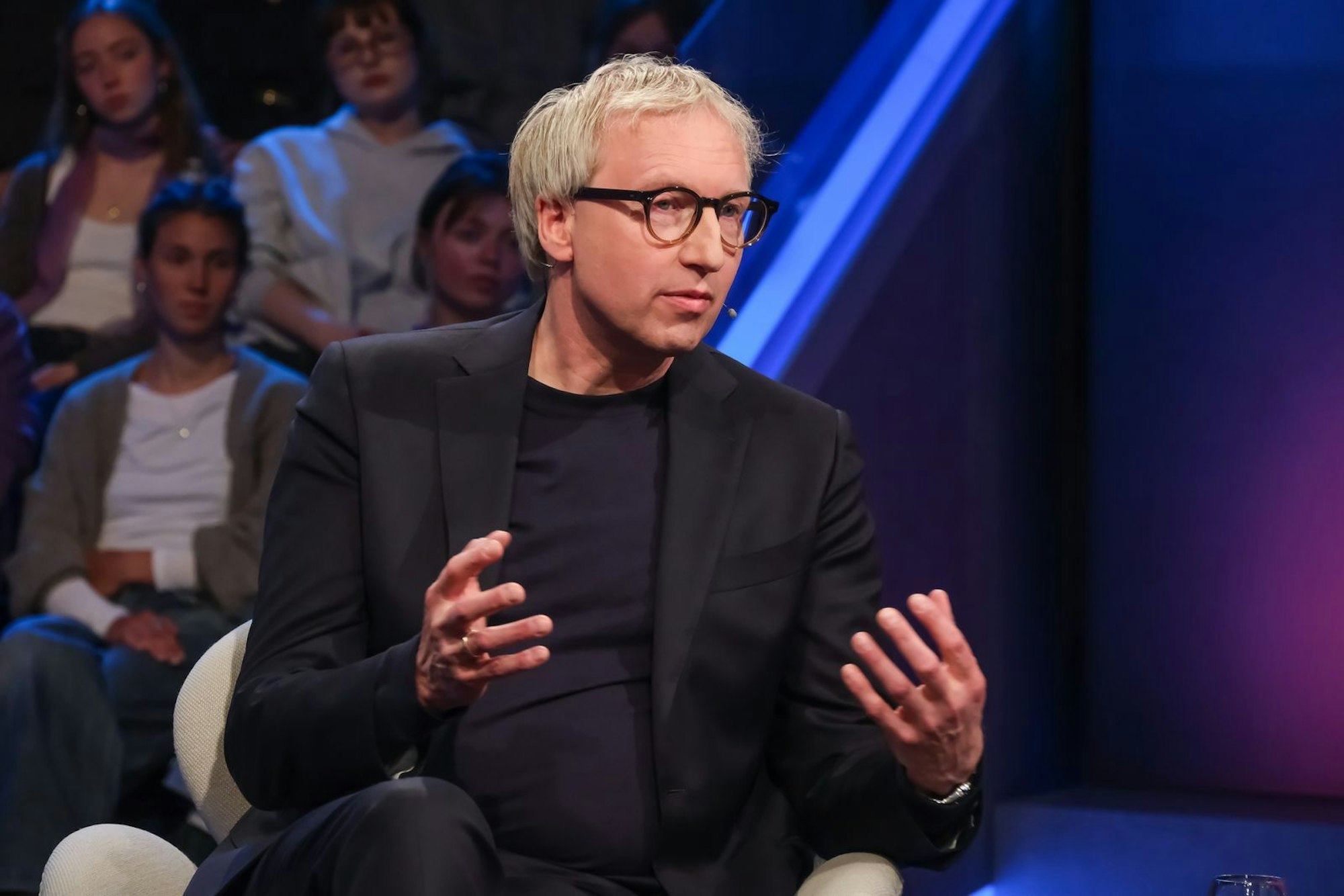 „Der Konflikt ist nicht einfach lösbar. Vielleicht ist er sogar unlösbar geworden“, befürchtet Politikwissenschaftler Johannes Varwick. (Bild: WDR/Oliver Ziebe)