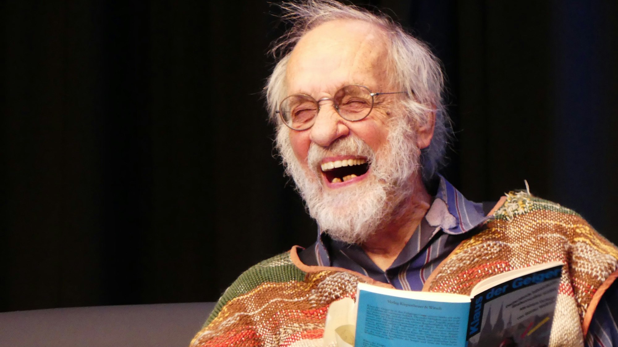 Klaus der Geiger erzählt aus seinem Leben.