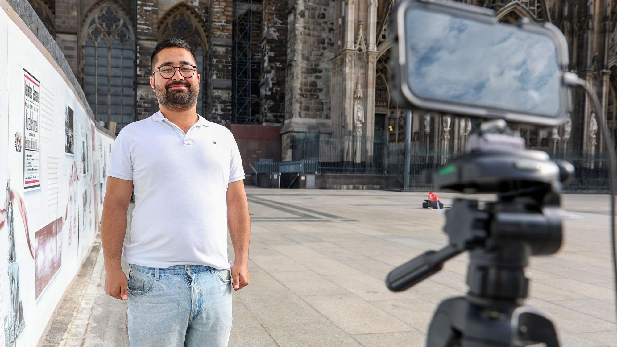 Zabur Asadi will 39 Stunden still stehen.