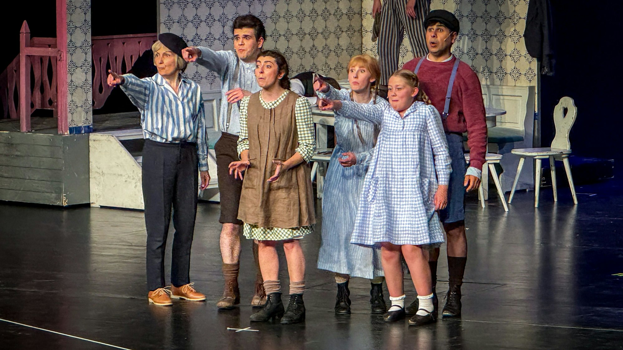 Schritte ins entschwundene Land der Kindheit von Astrid Lindgren macht das Landestheater Detmold.