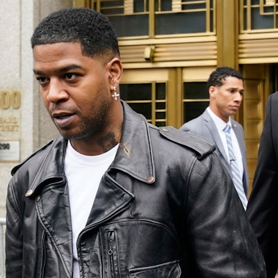 Der Rapper Kid Cudi verlässt das Bundesgericht in New York.