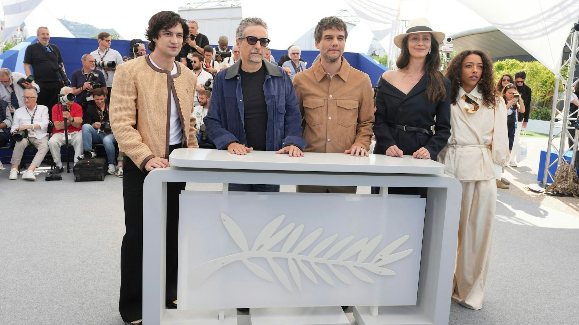 Das Filmteam von «The Secret Agent» in Cannes.