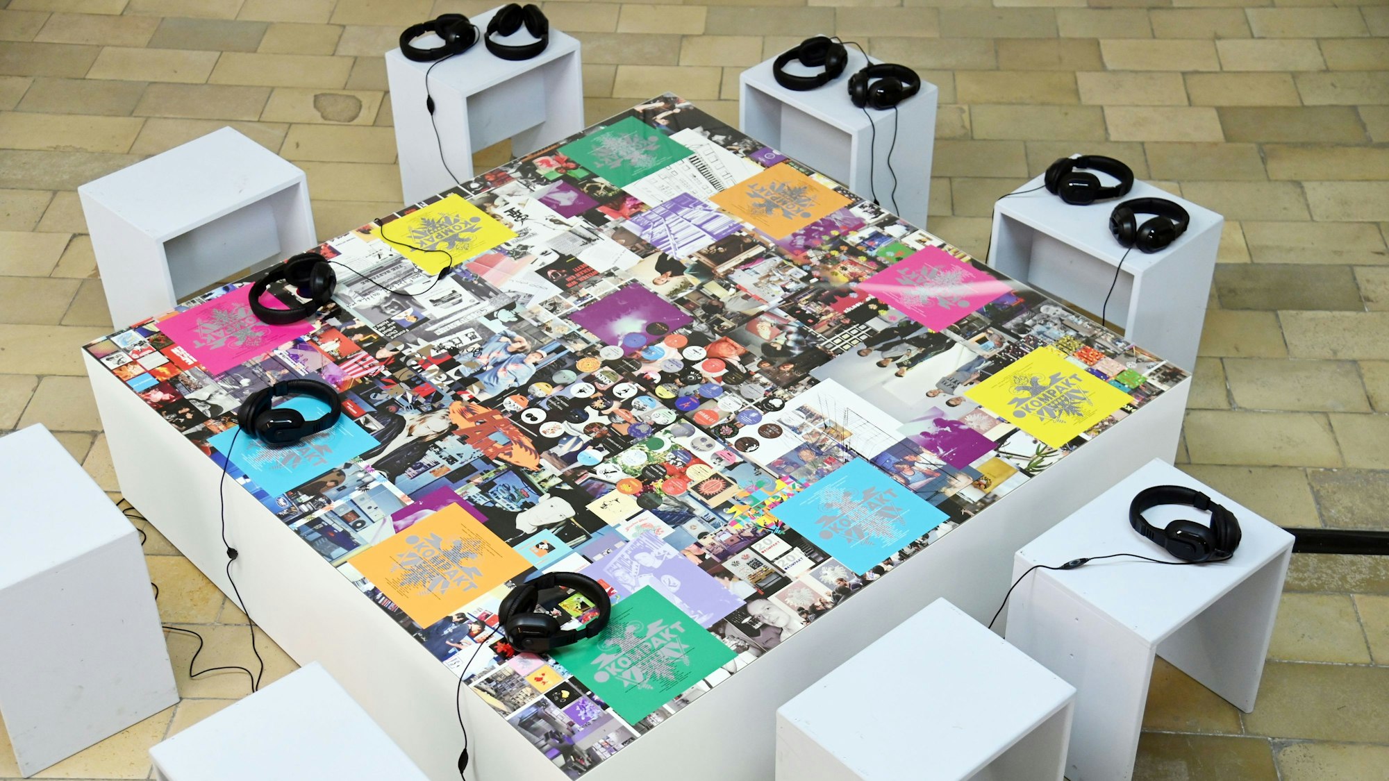 22.05.2025 Köln. Kölner Techno ist jetzt museumsreif: Die neue Ausstellung im Kölnischen Kunstverein widmet sich dem weltweit erfolgreichen Kölner Label Kompakt und seiner Ästhetik. Foto: Alexander Schwaiger