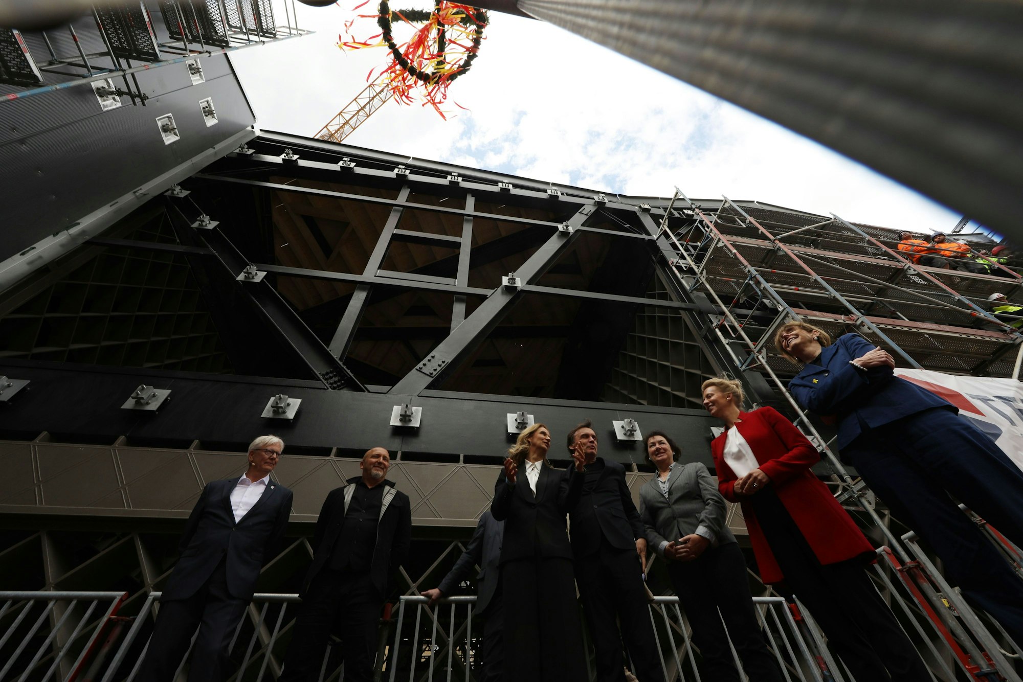 Oberbürgermeisterin Henriette Reker feiert Richtfest auf der Baustelle des Jüdischen Museums.