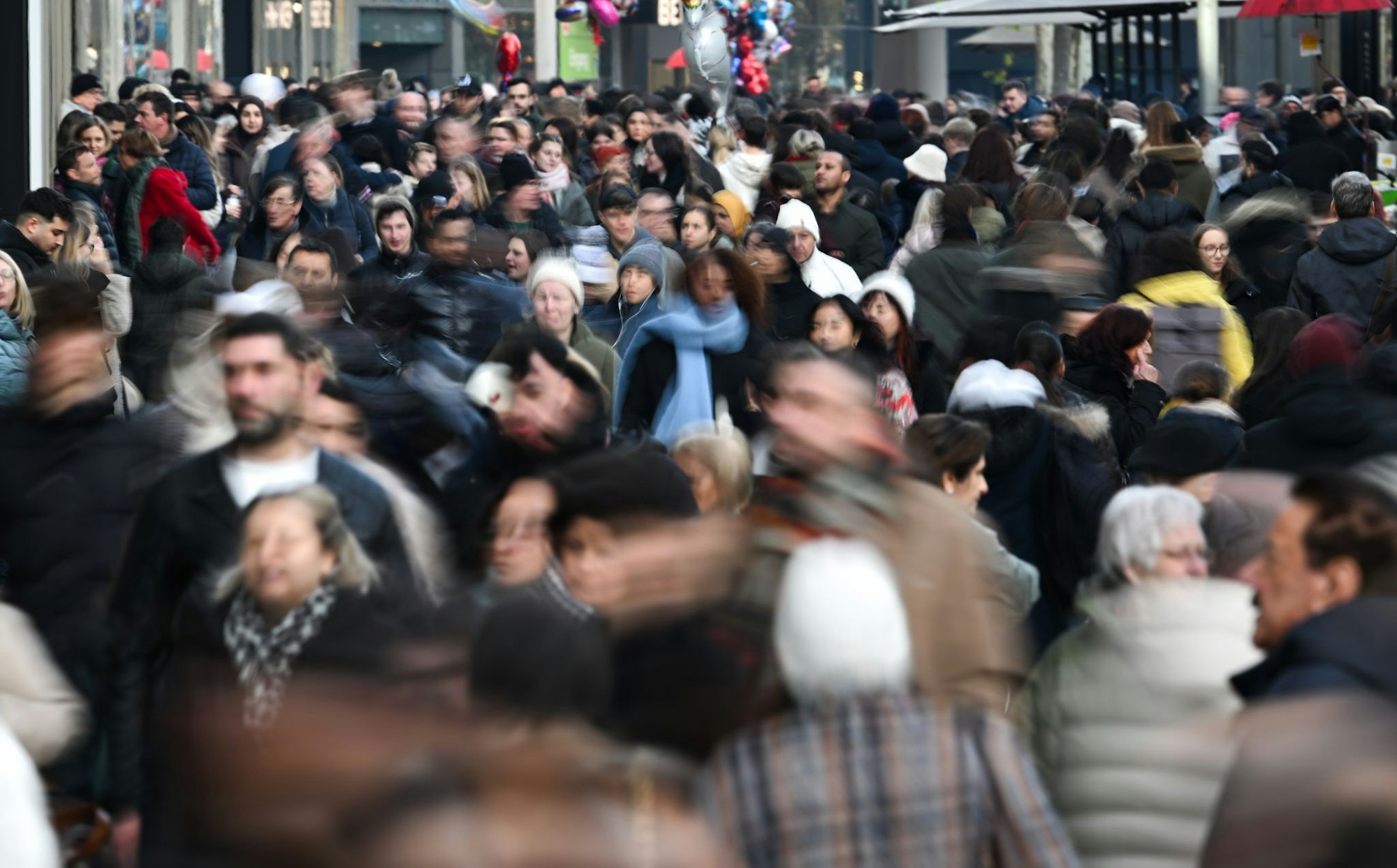 Steigende Ausgaben der Verbraucher stützen die deutsche Wirtschaft. (Archivbild)