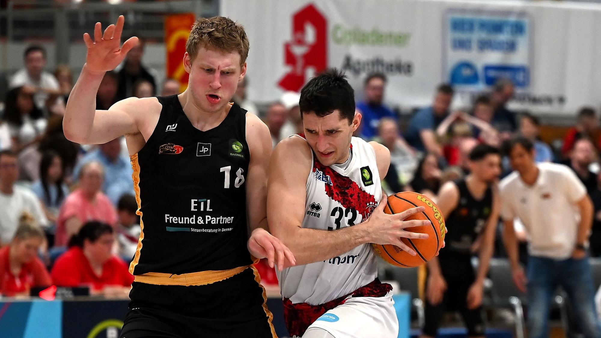 10.05.2025, Basketball-Bayer Giants-Lok Bernau
rechts: Dimitrije Djodjevic (Bayer)
Foto: Uli Herhaus