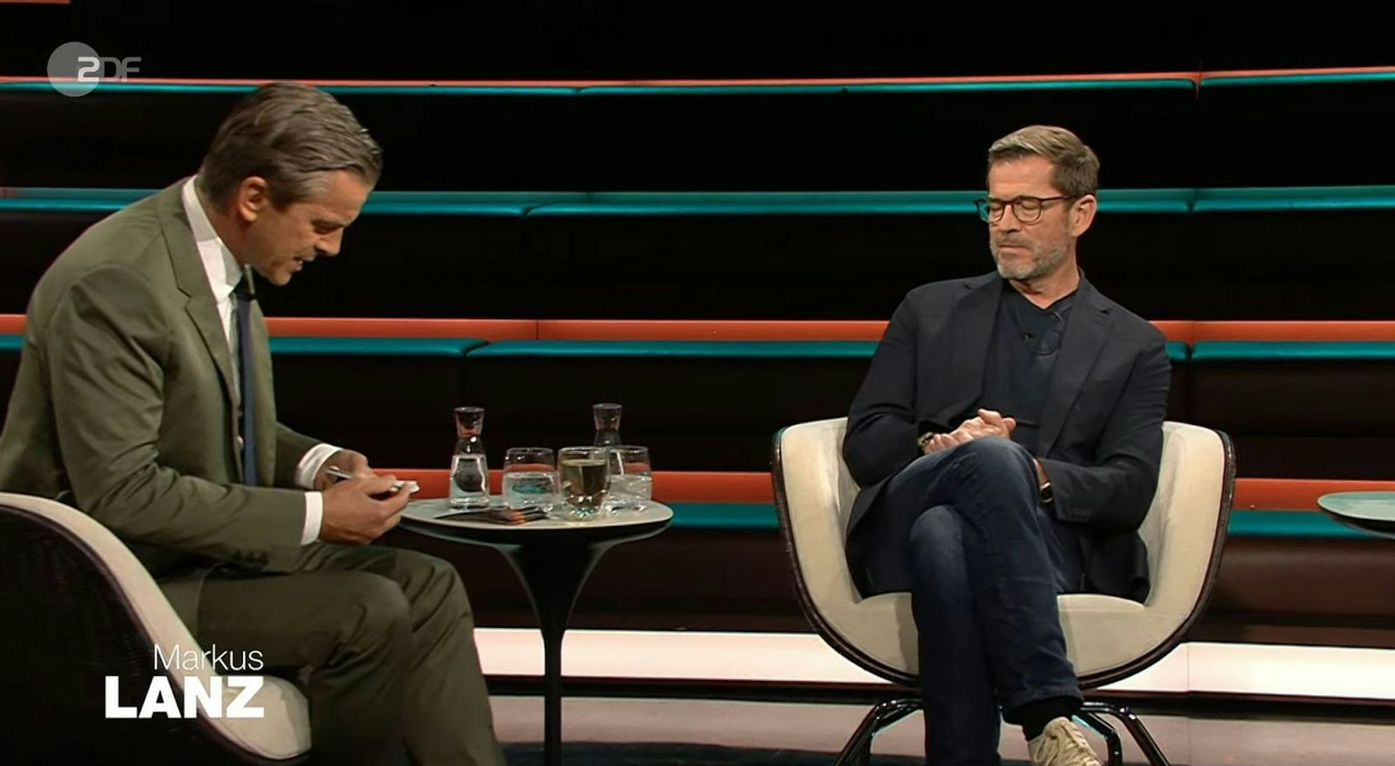 Markus Lanz diskutierte mit Karl-Theodor zu Guttenberg über die USA unter Donald Trump. (Bild: ZDF)