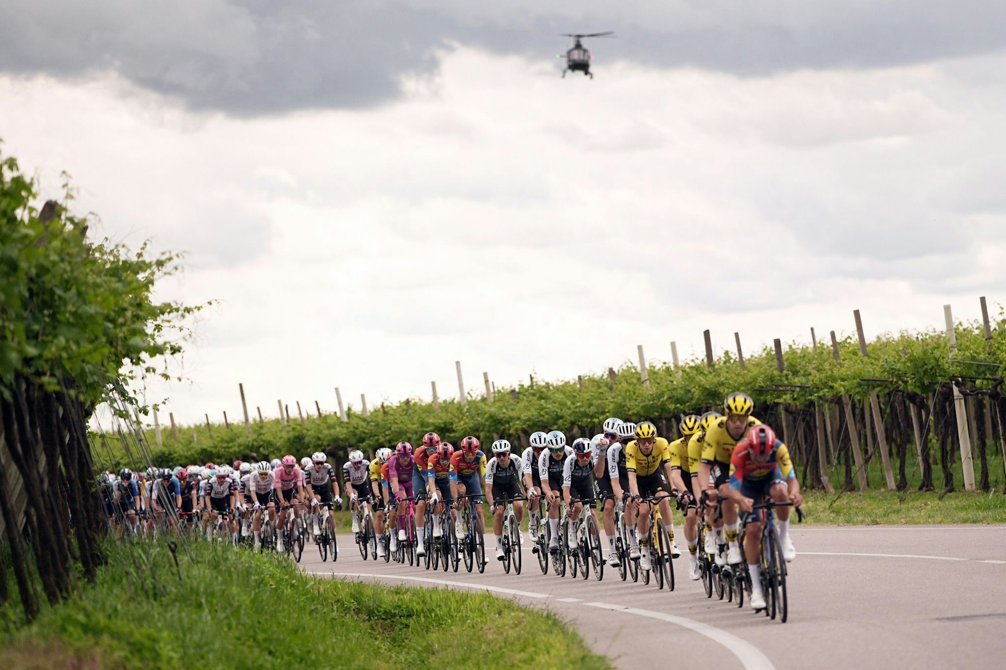 Die Fahrer auf der 13. des Giro d'Italia.
