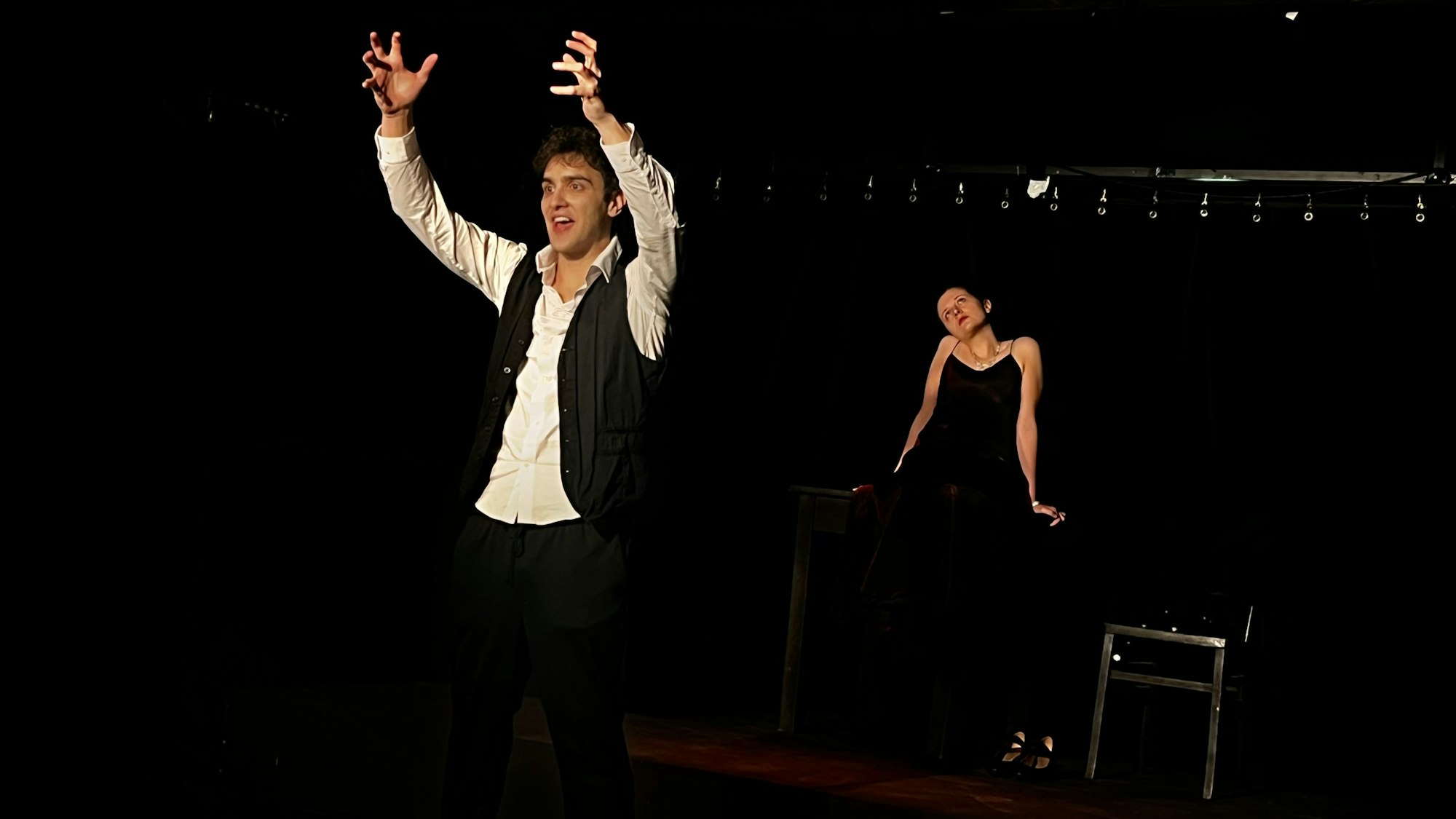 Ferit Albayrak und Maxi Maria Remy spielen ein glückliches christliches Paar.