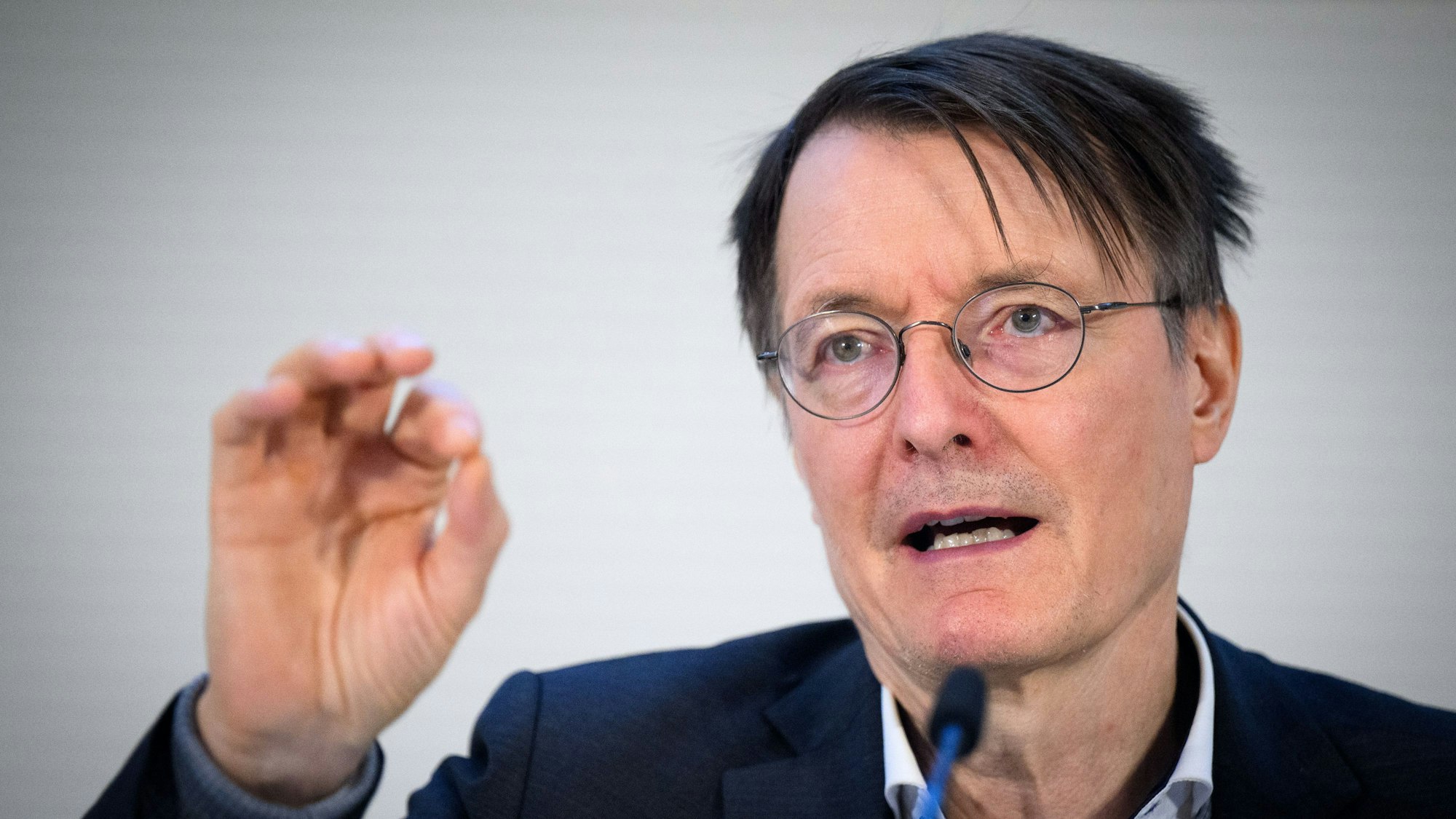 Karl Lauterbach (SPD), Ex-Bundesminister für Gesundheit, äußert sich bei einer Pressekonferenz.