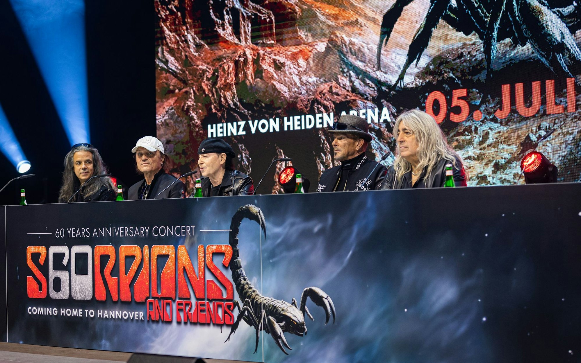 Am 5. Juli spielen die Scorpions zum ersten Mal in ihrer Heimat ein Stadionkonzert. (Archivbild)